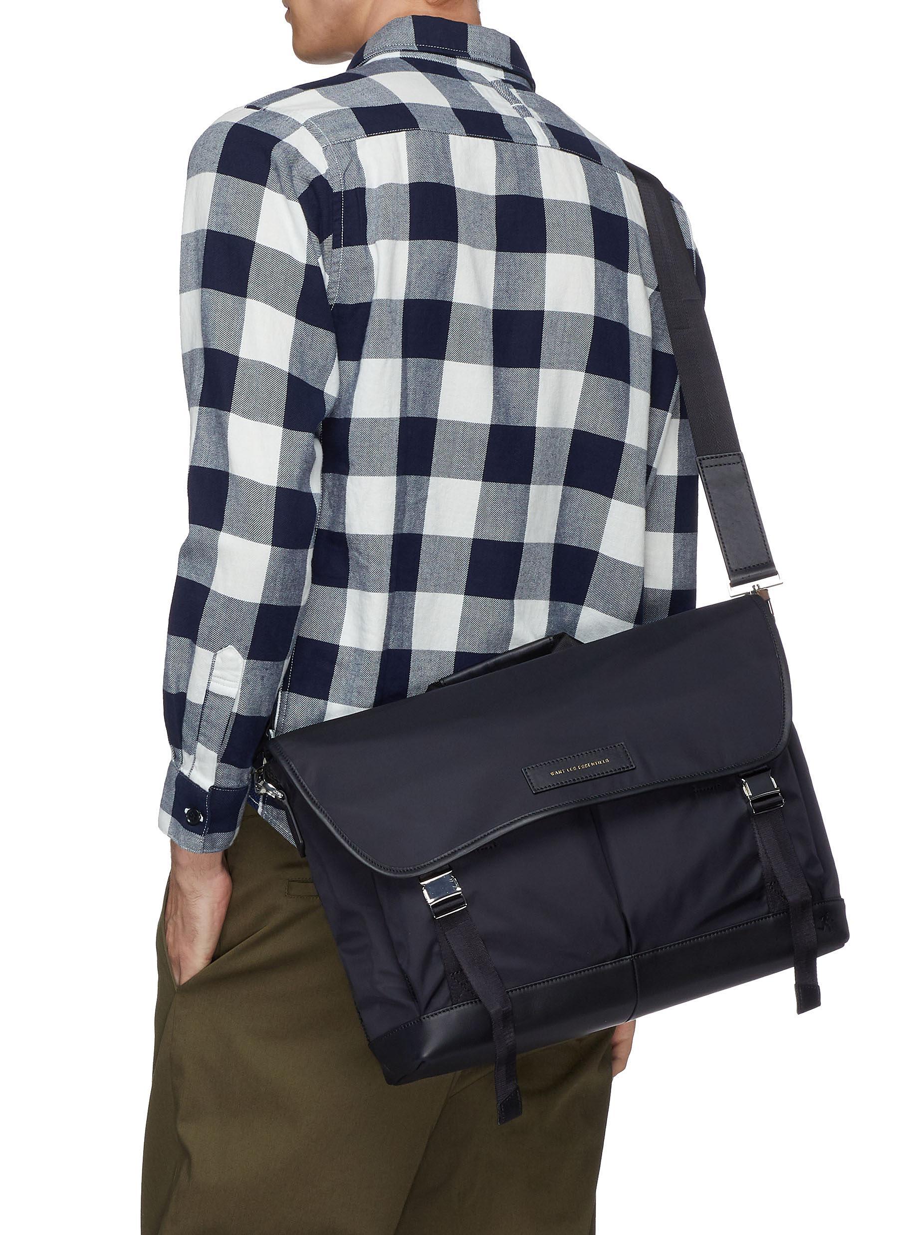 want les essentiels messenger bag