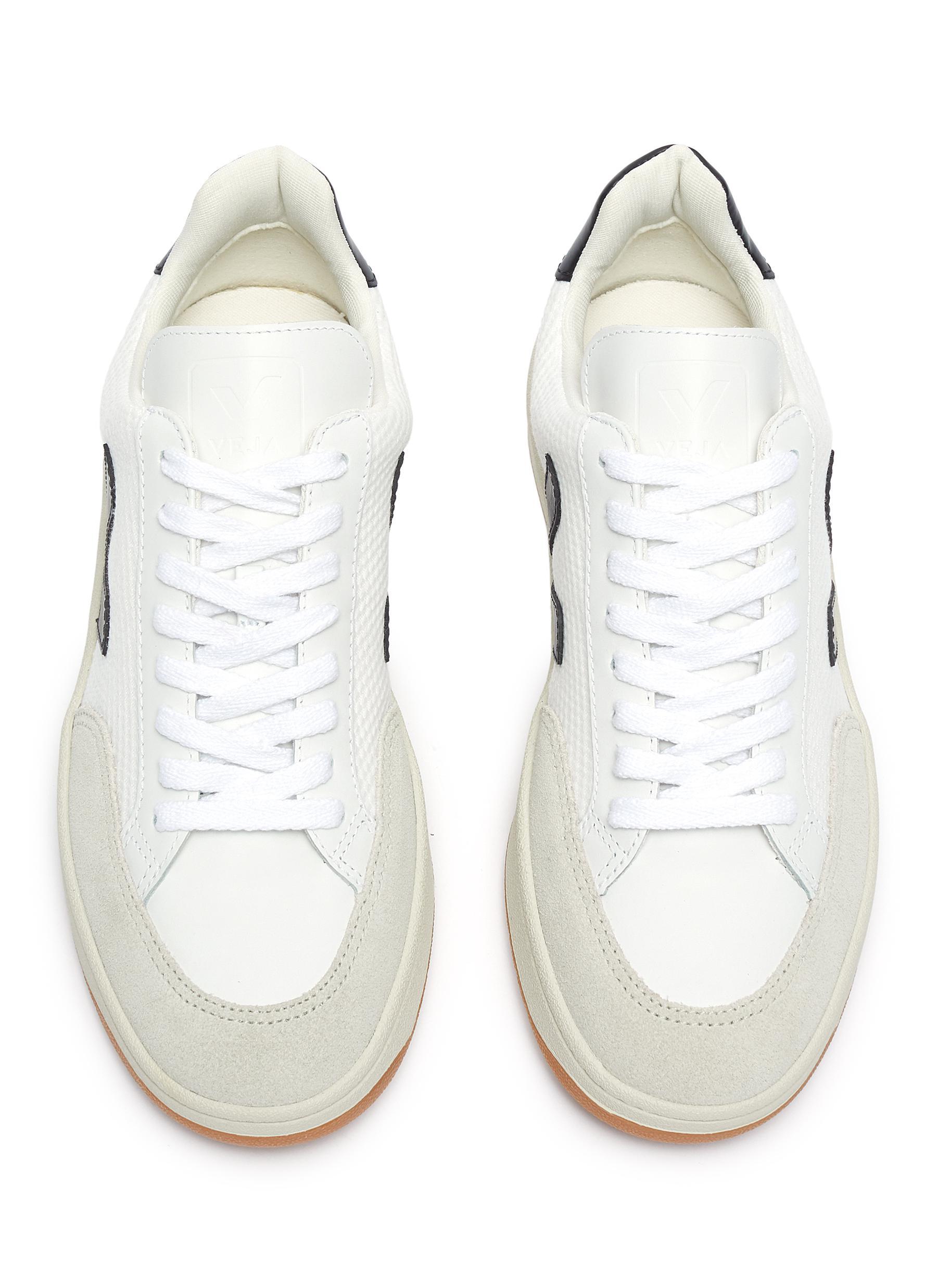 Veja V-12 Sneaker in White / Black (White) | Lyst