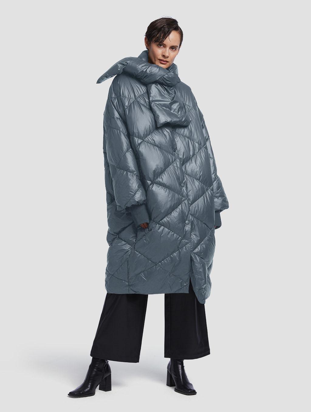 Lattelier Quilted Puffer Jacket With Scarf in Blue