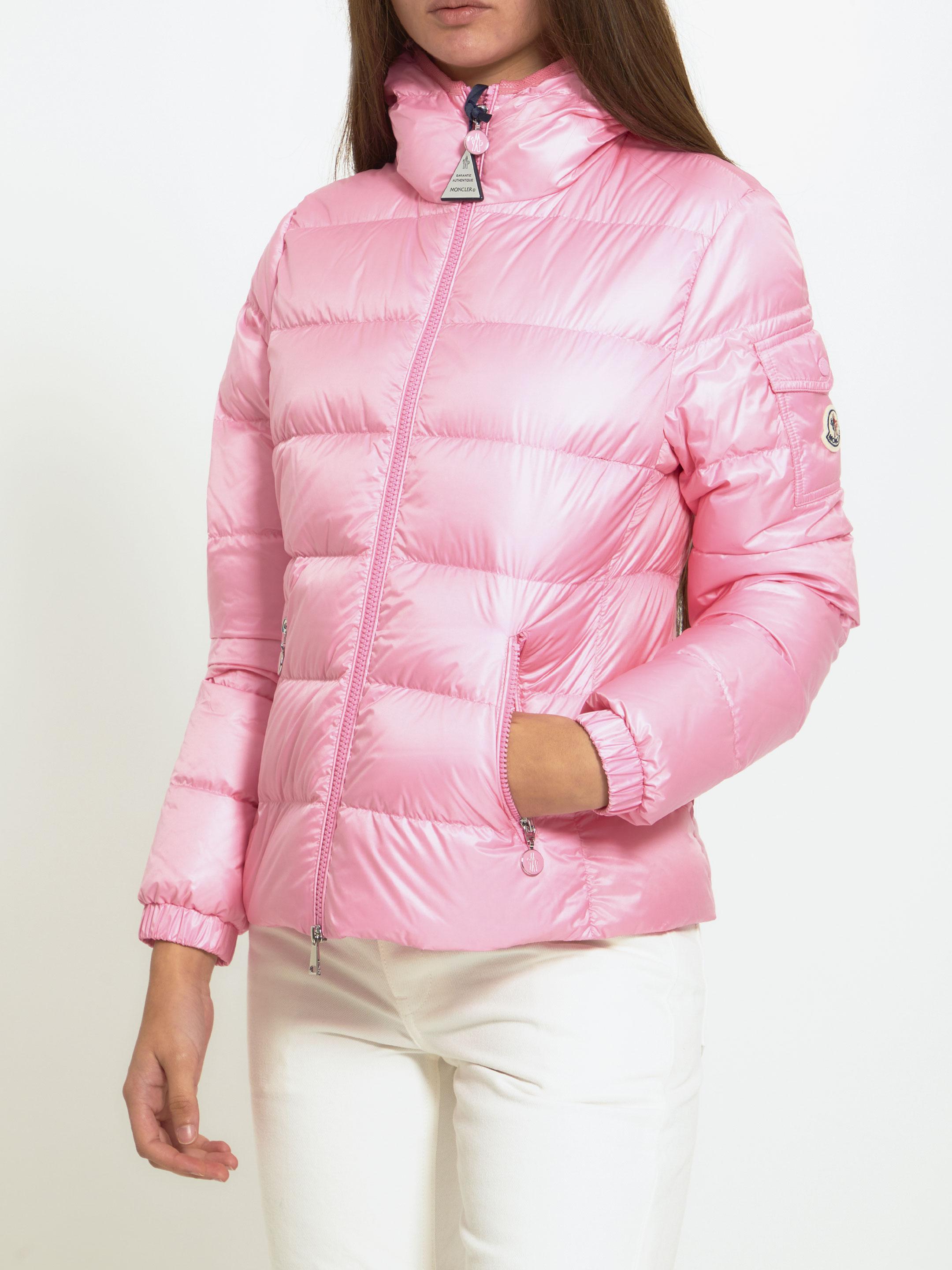 Moncler Gles Short Down Jacket in Pink | Lyst