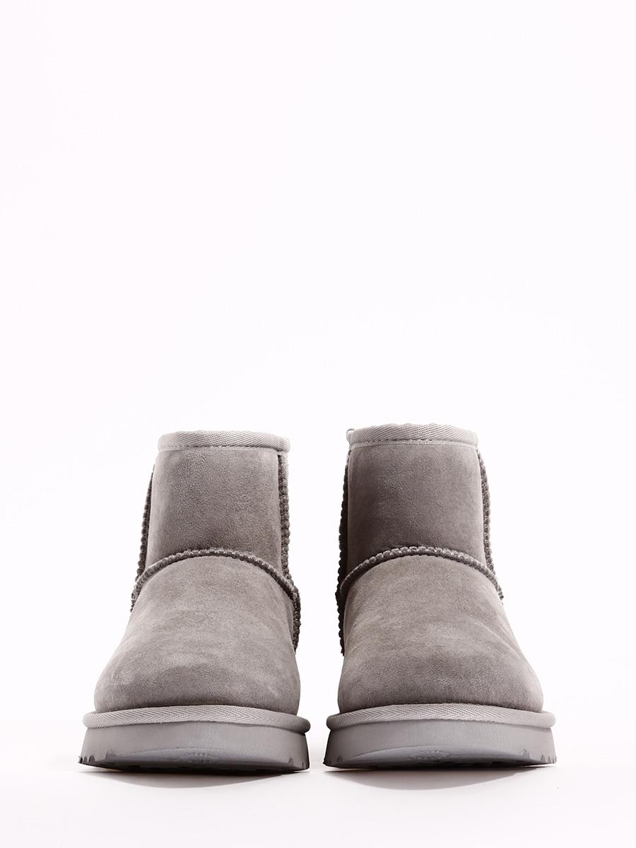 grey uggs