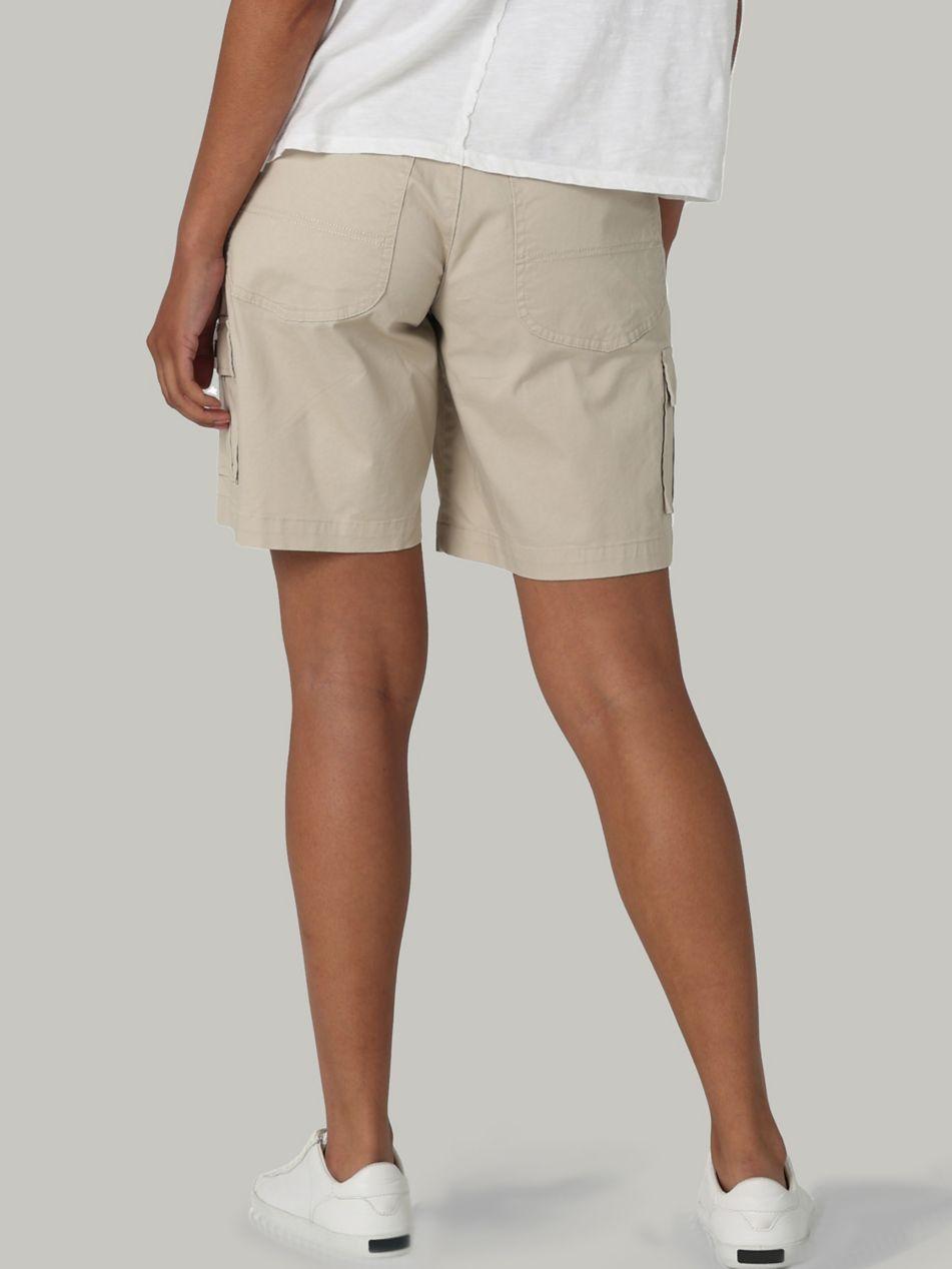 Lee Jeans Womens Flex-to-go Cargo Bermuda Shorts in Natural | Lyst