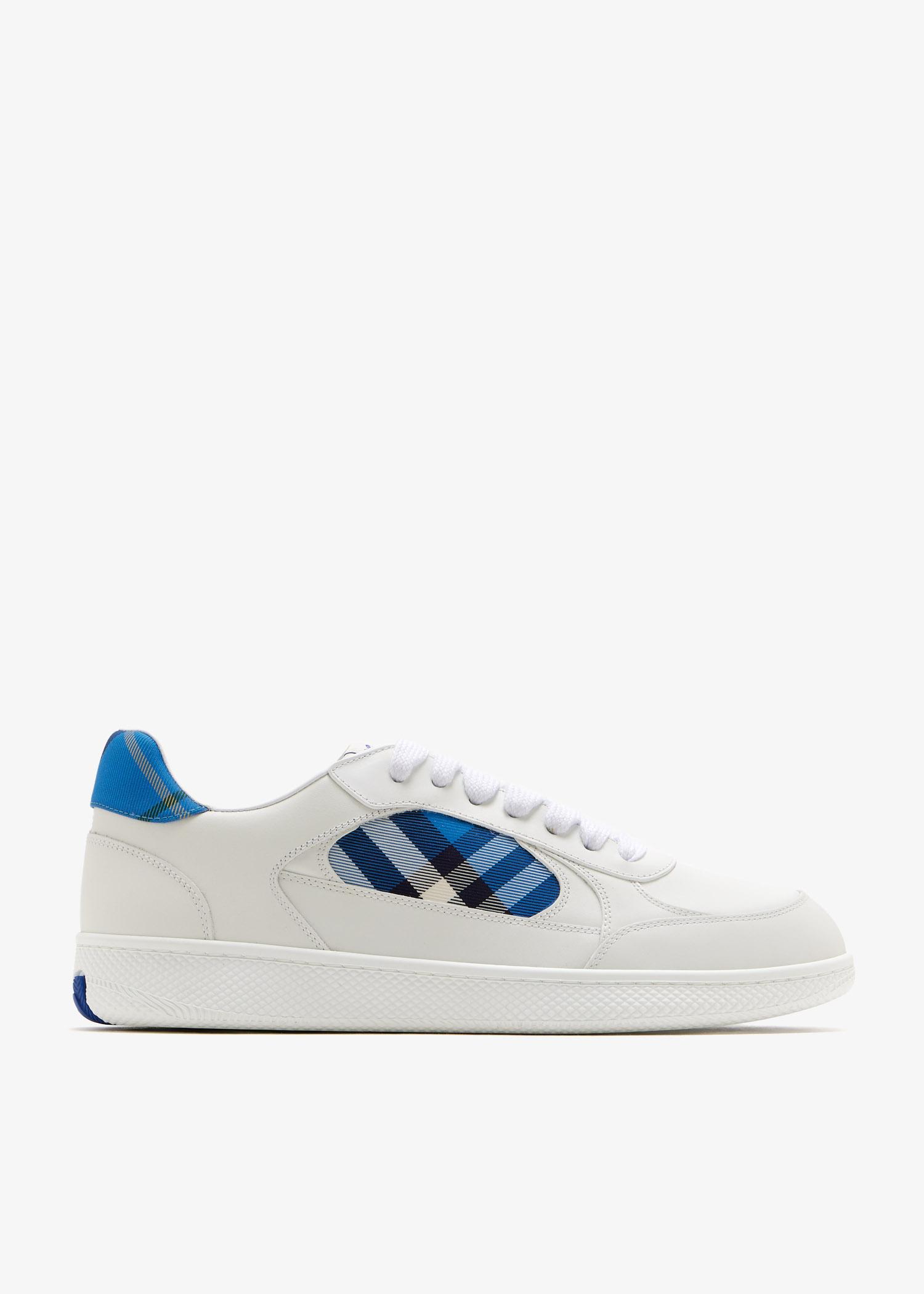 Burberry Low-top sneakers for Men | Online Sale up to 37