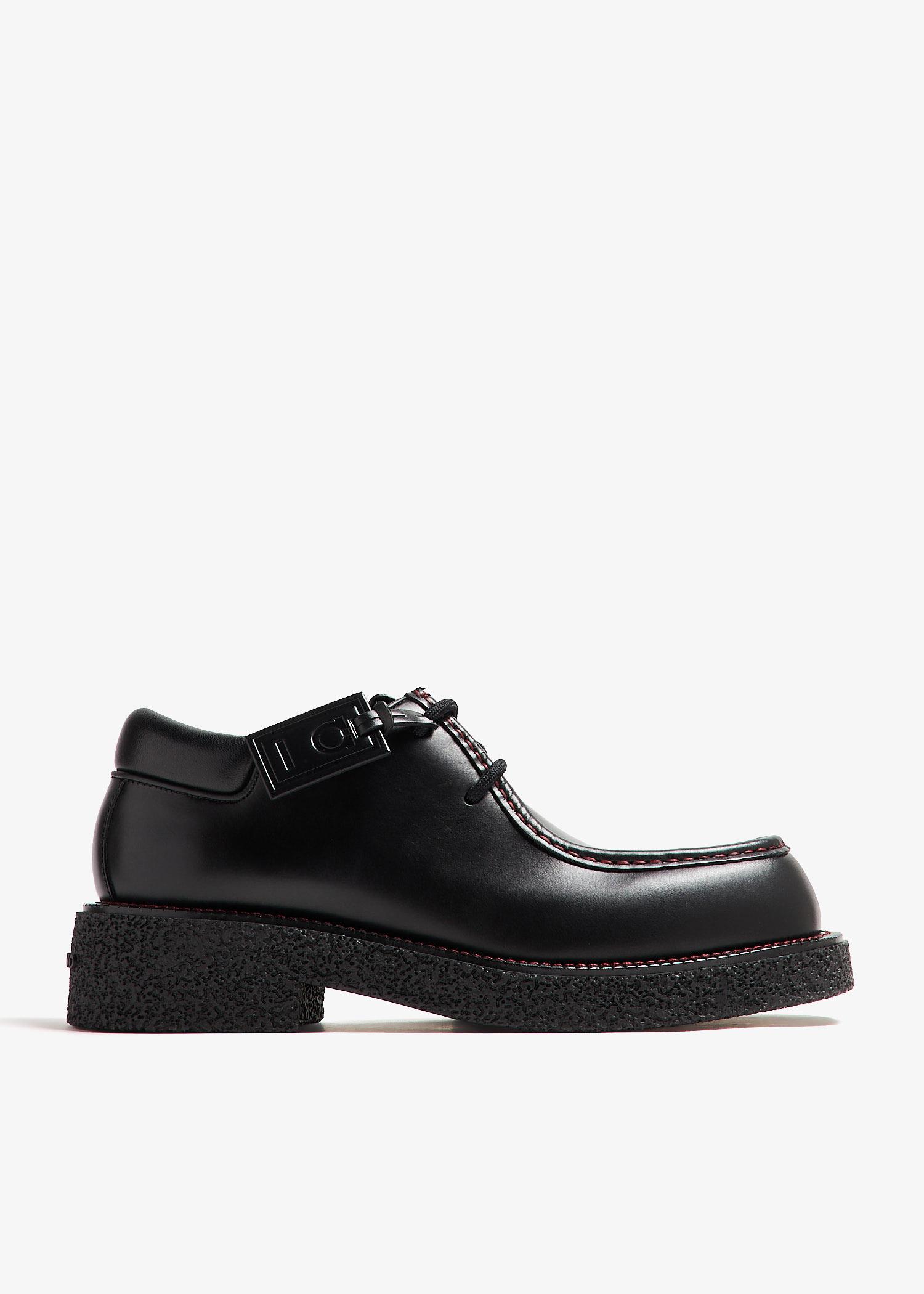 Salvatore Ferragamo ブラック レースアップシューズ Salvatore Ferragamo ブラック レースアップ シューズ ラバー