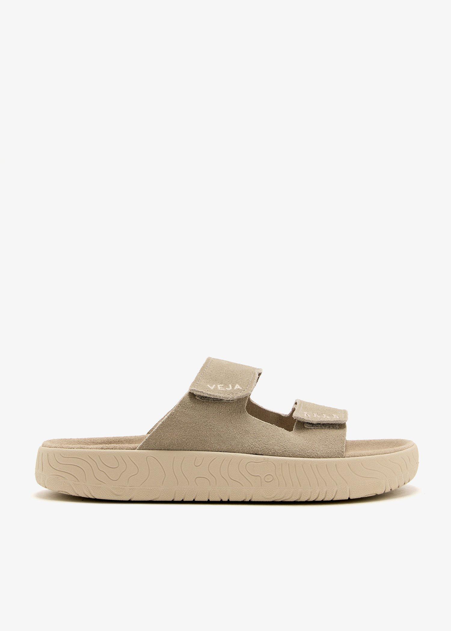 サンダル・ミュール Etna Sandals - Veja - Leather - White Veja Launches First-Ever Sandal