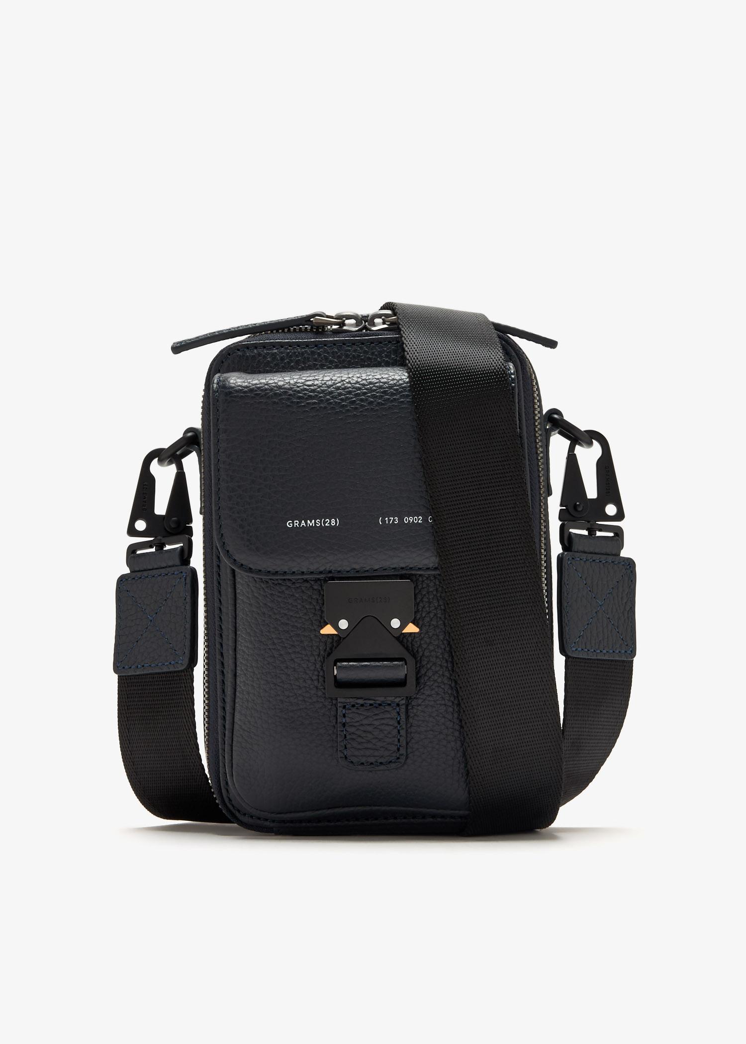 GRAMS28(グラムス28) 173ブラック ショルダーバッグ GRAMS28 173 Vertical Sling Bag in Black for Men | Lyst