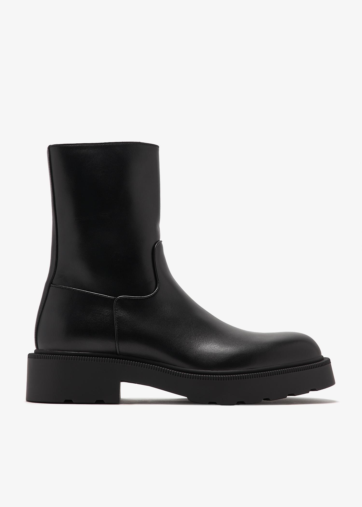 The Row Boots for Women | Online Sale up to 45% off | Lyst The Row Boots for Women | Online Sale up to 45% off | Lyst