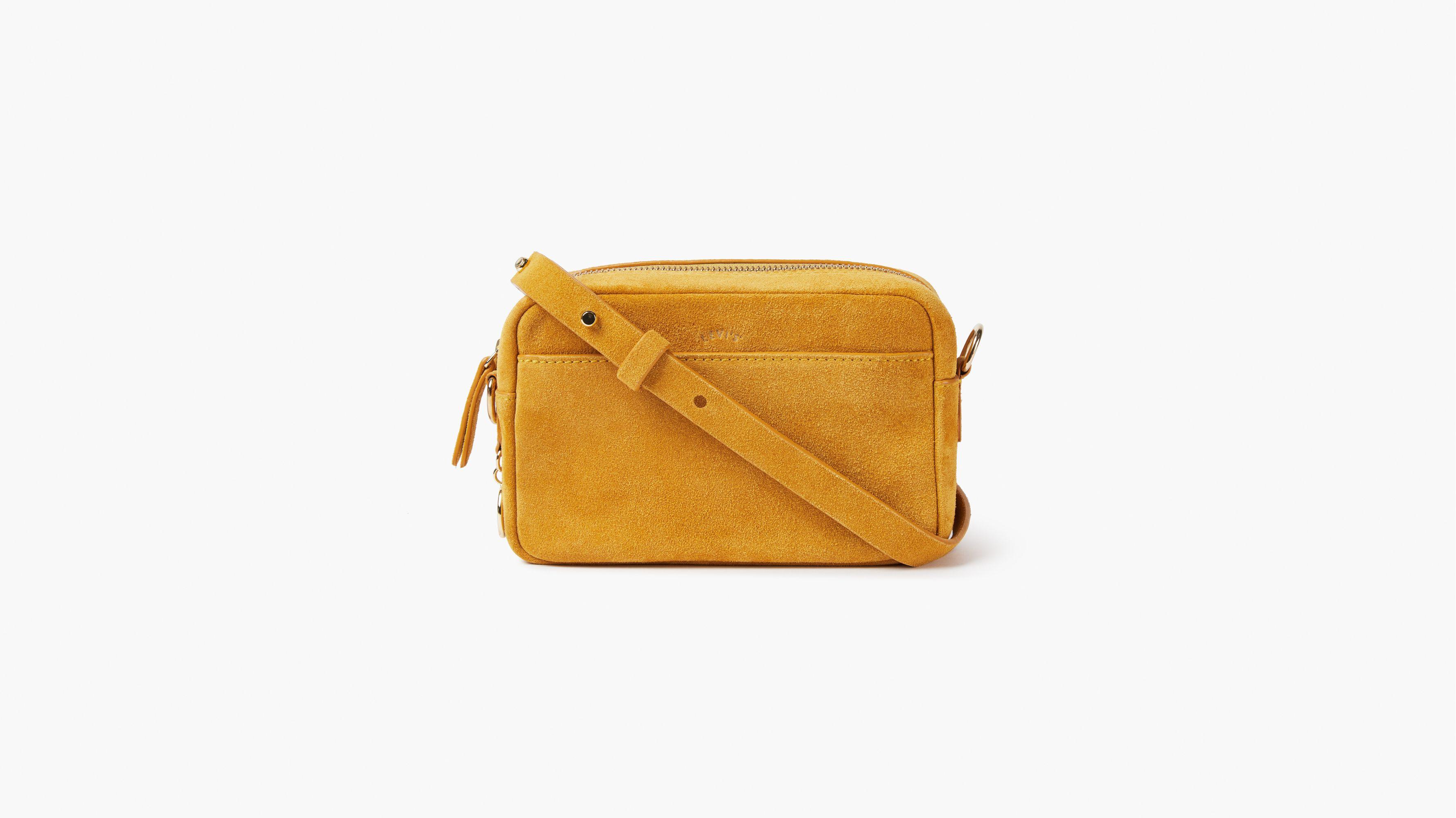 levis a camp leather bag price