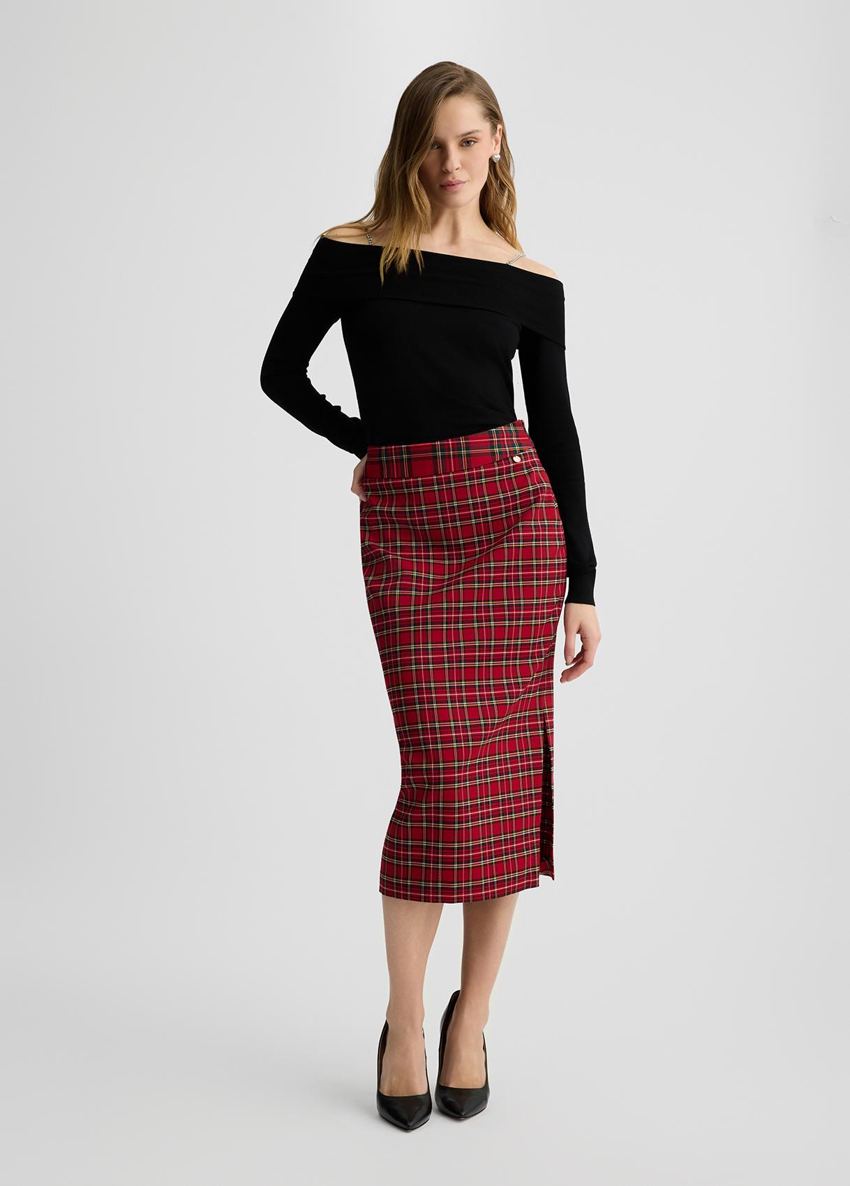 Bottoni Gioiello Liu Jo Abito Rosso Liu Jo Maglia Off-shoulders