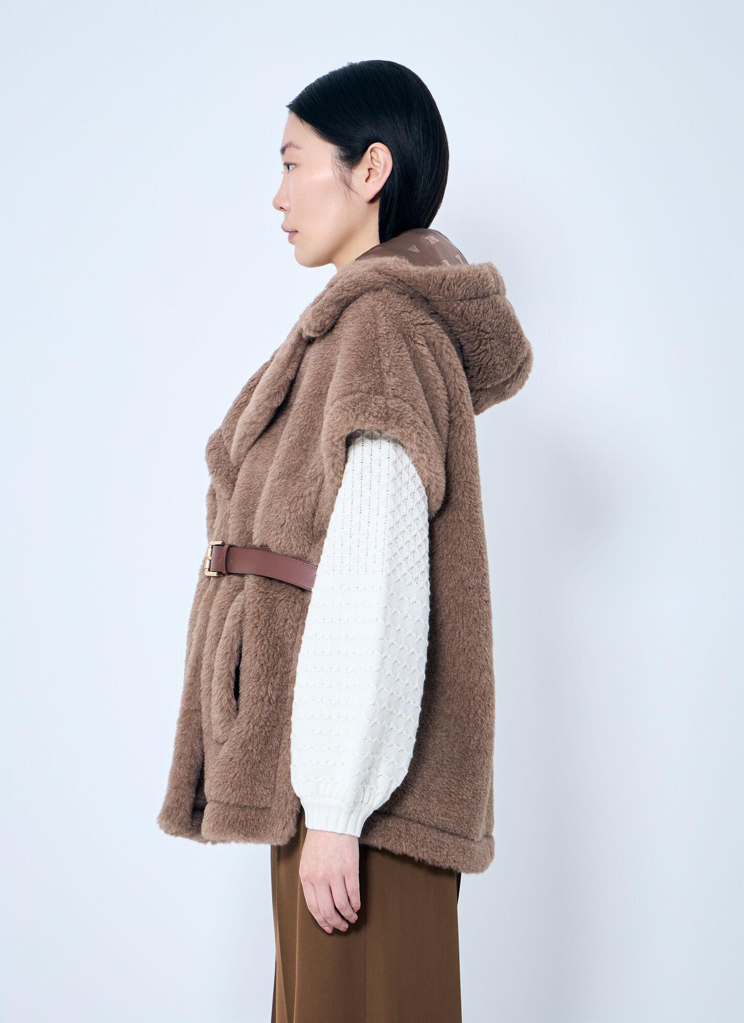 【関税＆送料込み】Max Mara Teddy Fabric Vest Cape 62485_224483_22d95f4a-8323-