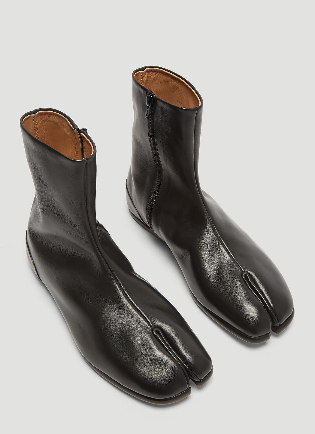Maison Margiela Leather Tabi Boots In Black for Men - Lyst