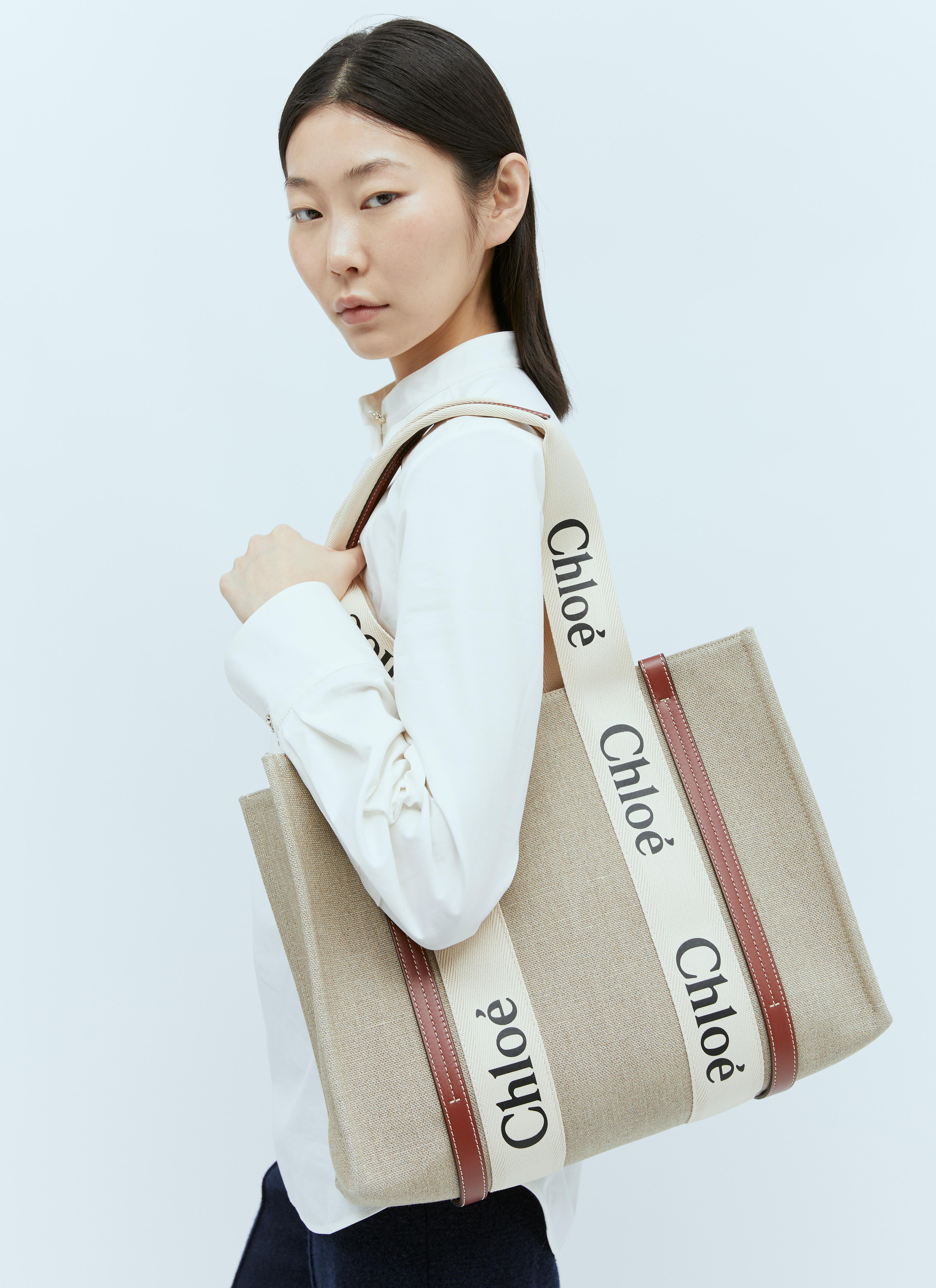 Chloé Medium Woody Tote Bag in White | Lyst Australia