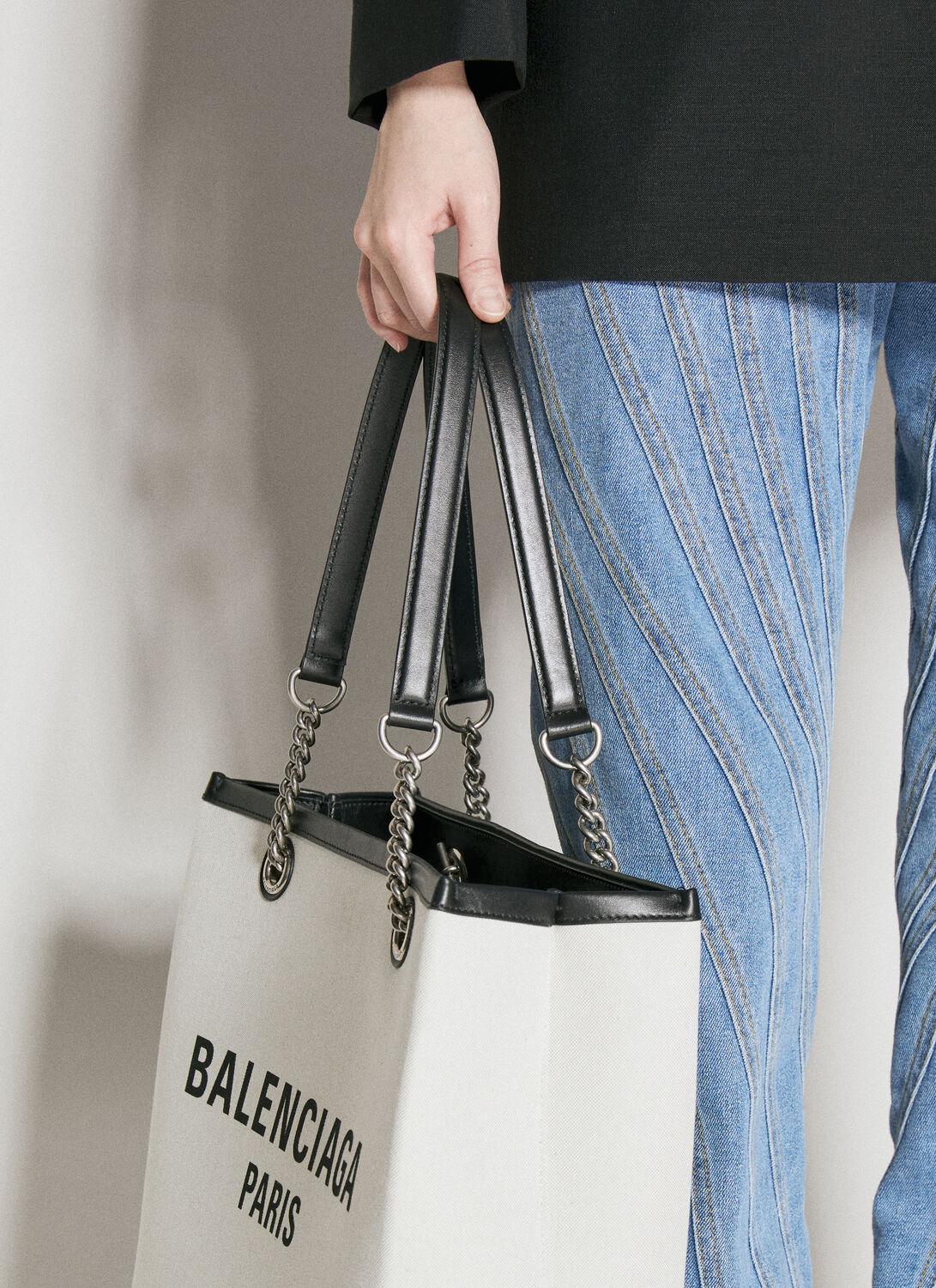 トートバッグ BALENCIAGA DUTY FREE MEDIUM TOTE BAG Balenciaga Medium Duty Free Tote Bag | Black | FARFETCH AO