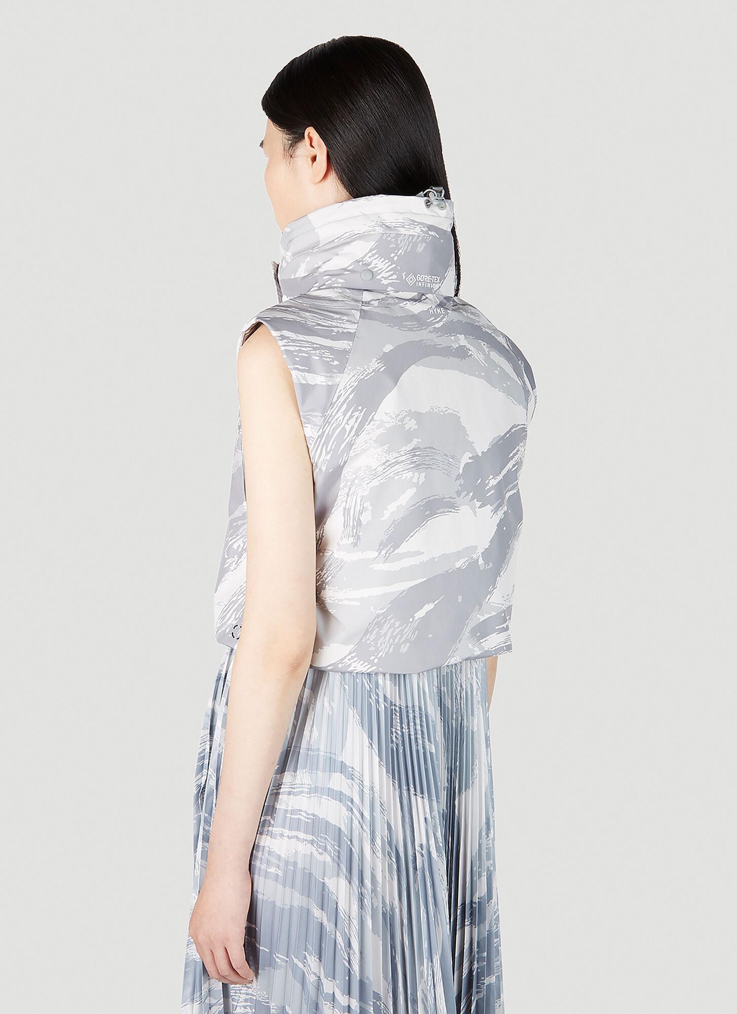 4 Moncler Hyke Vanilis Gilet Jacket in White | Lyst UK