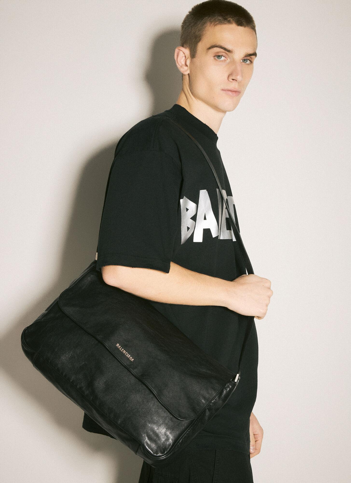 Balenciaga Grungy Medium Messenger Bag for Men | Lyst Australia