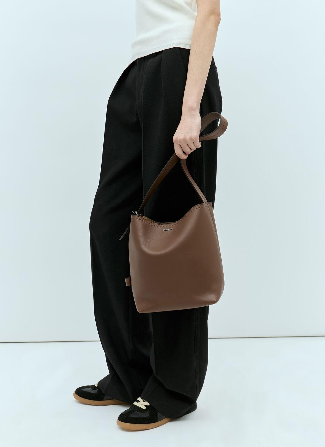 Max Mara Archetipo マリンスモールレザートートバッグ Archetipo Bag: Bags with a Minimalist Clean Design | Max Mara