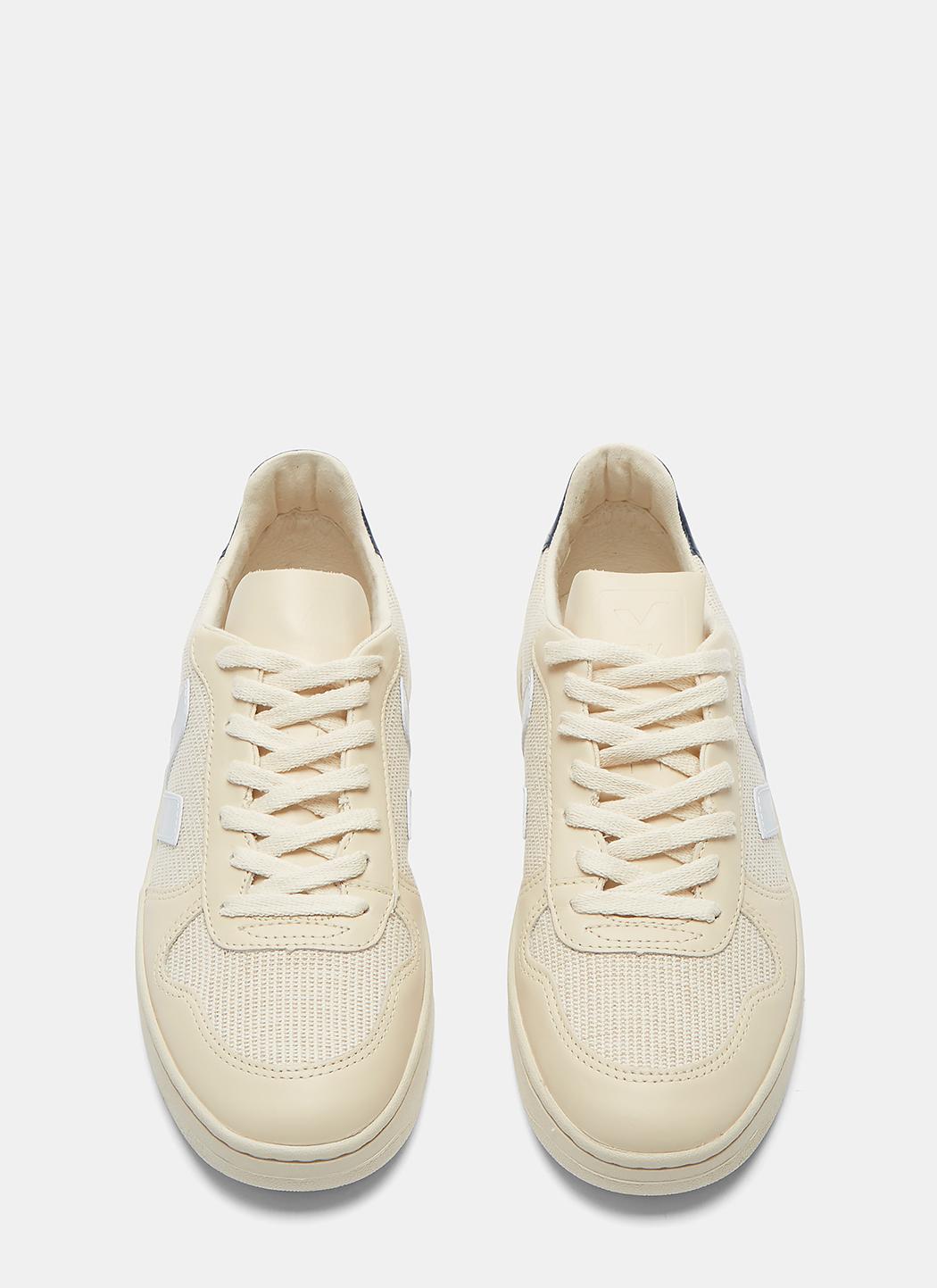 veja off white