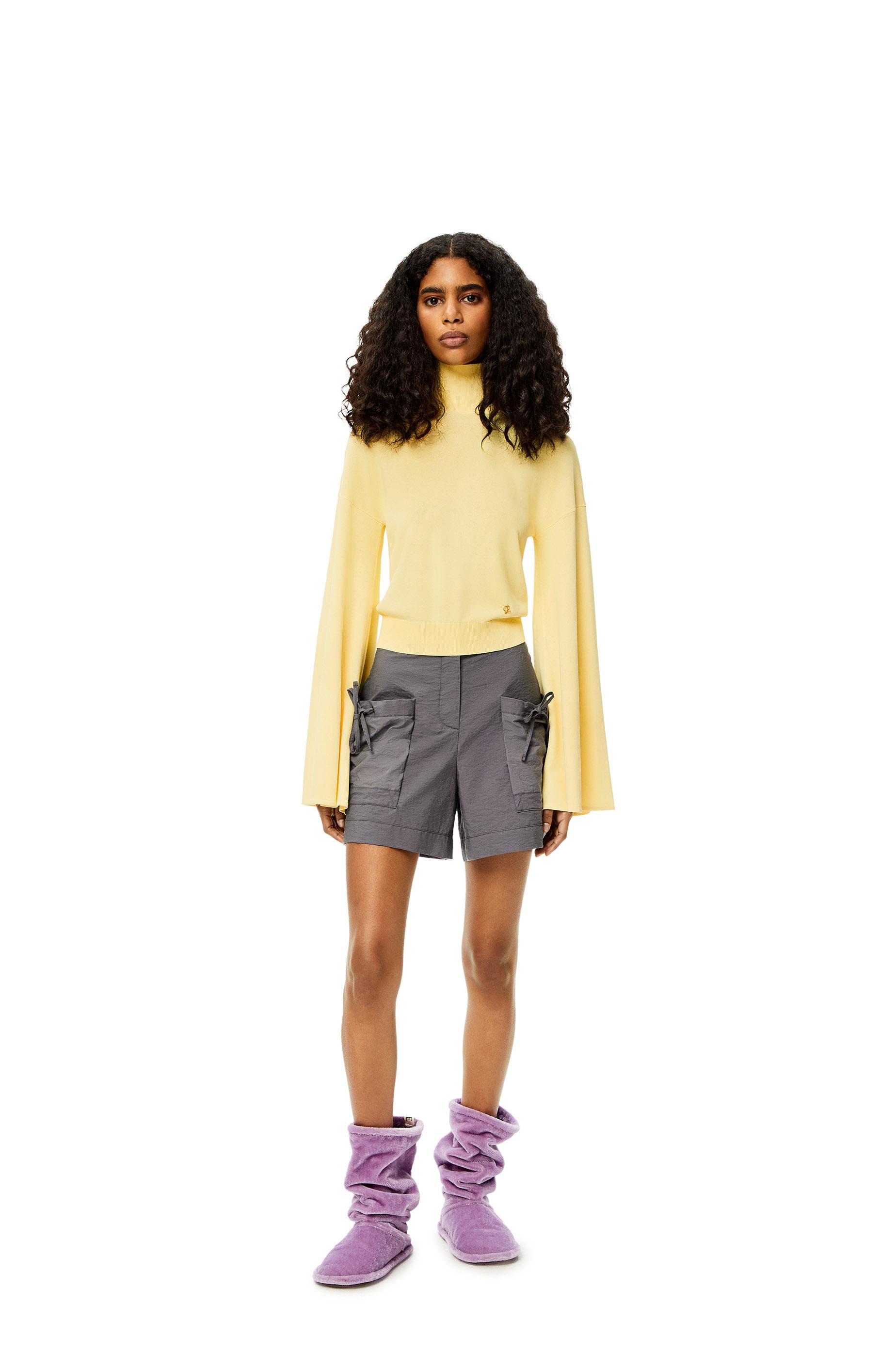 womens grey cargo shorts