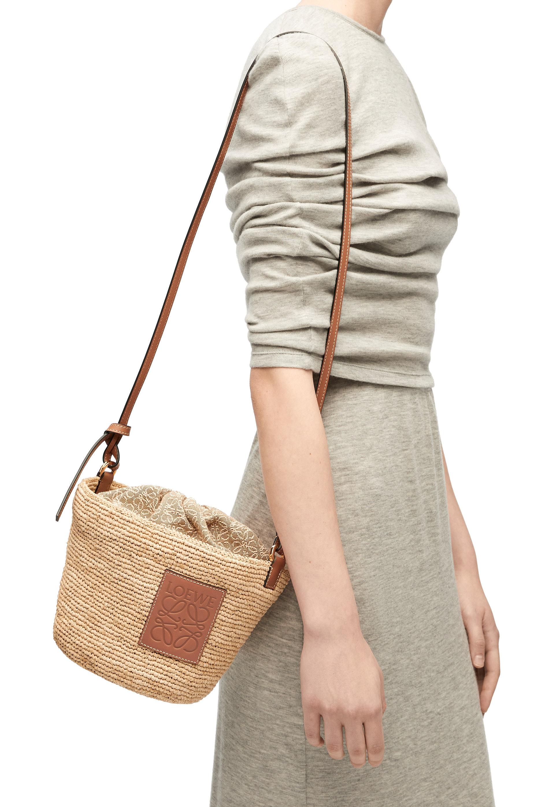 Loewe Luxury Pochette Bag In Raffia Anagram Jacquard And Calfskin For in  Natural