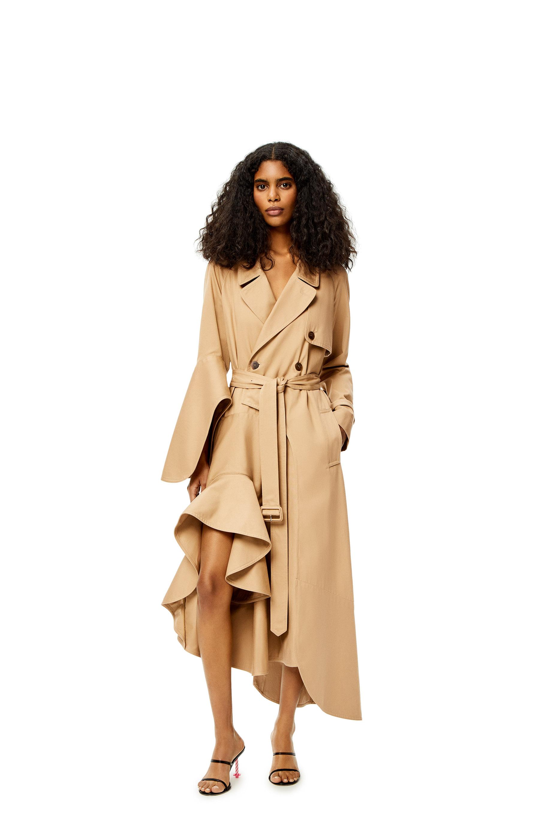 Loewe Luxury Ruffle Trench Coat In Cotton For Women in Natural | Lyst