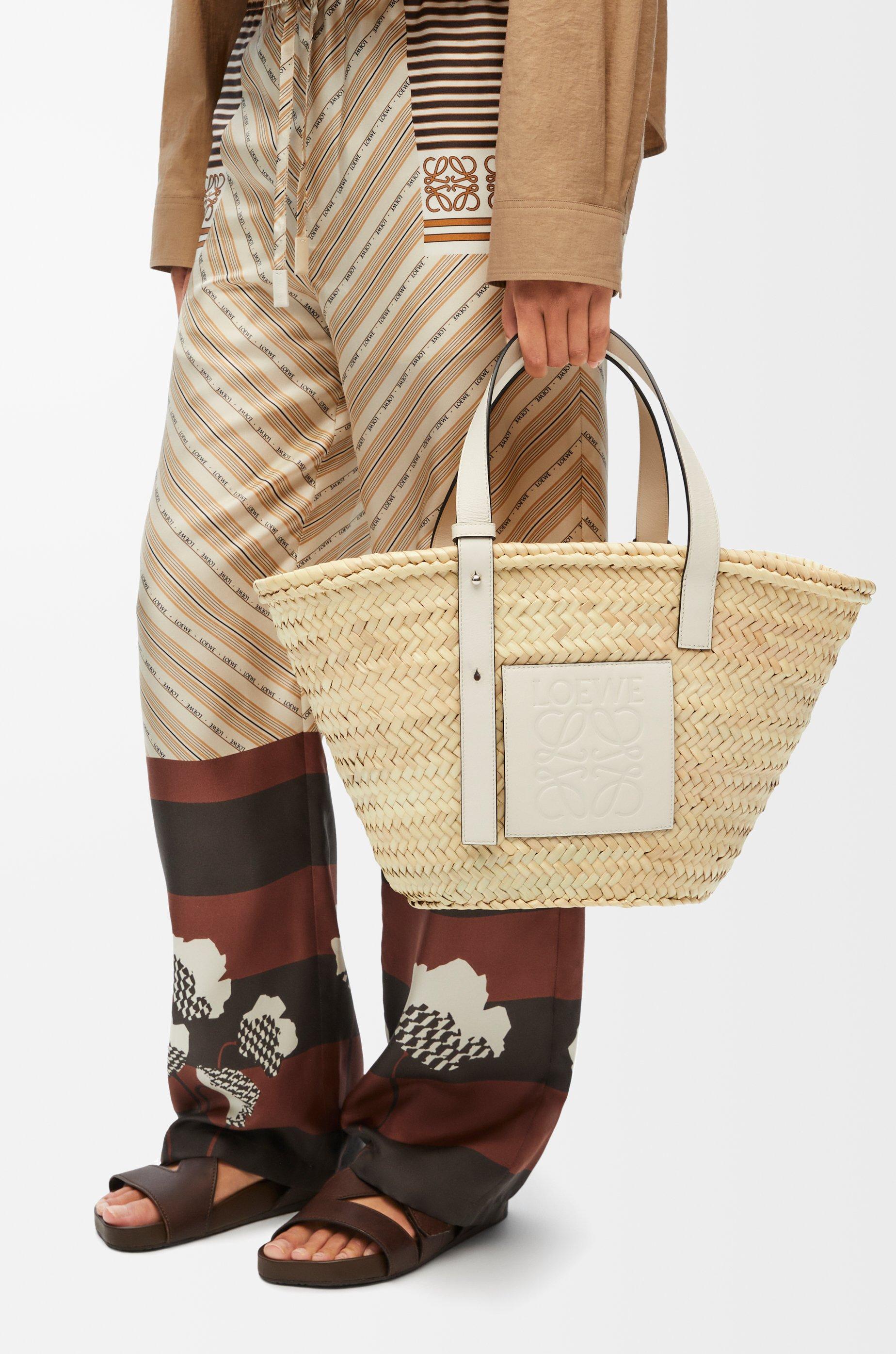 平日値下げ【LOEWE】BASKET SMALL BAG 平日値下げ【LOEWE】BASKET SMALL BAG Loewe - Small Basket Bag | HBX