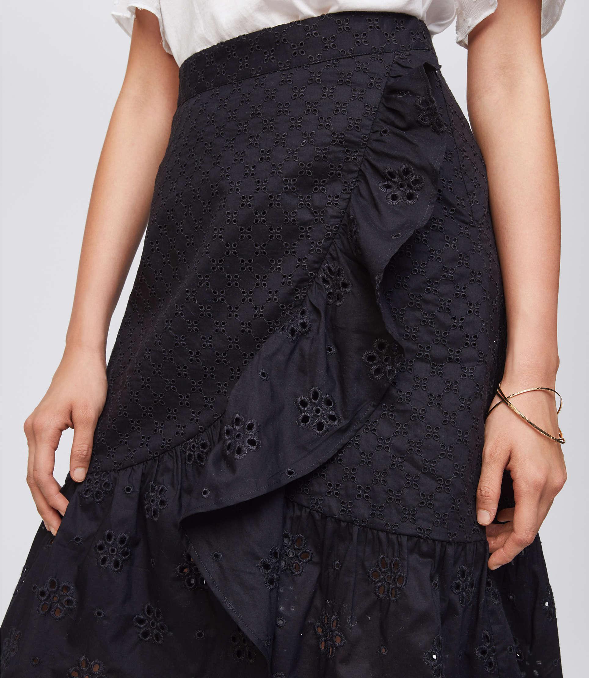 black ruffle skirt outfit