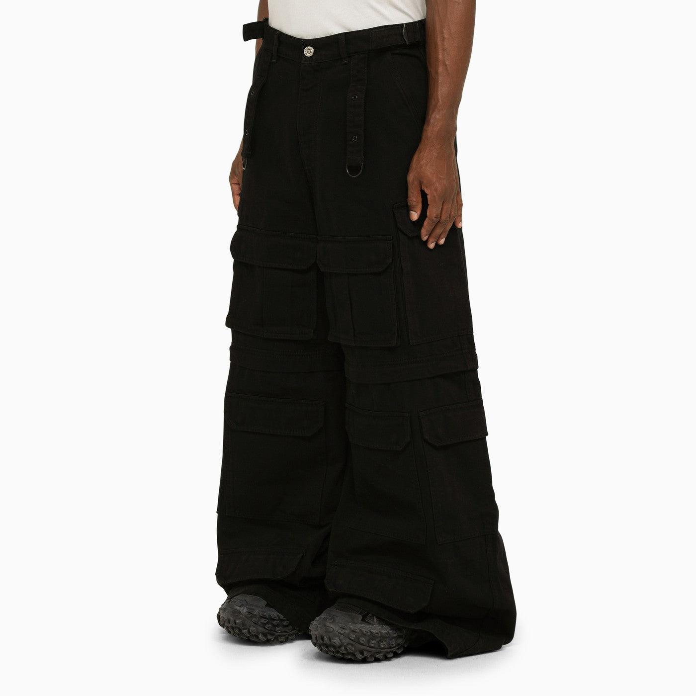 Mercader PADDED TROUSERS - Cargo trousers - black 