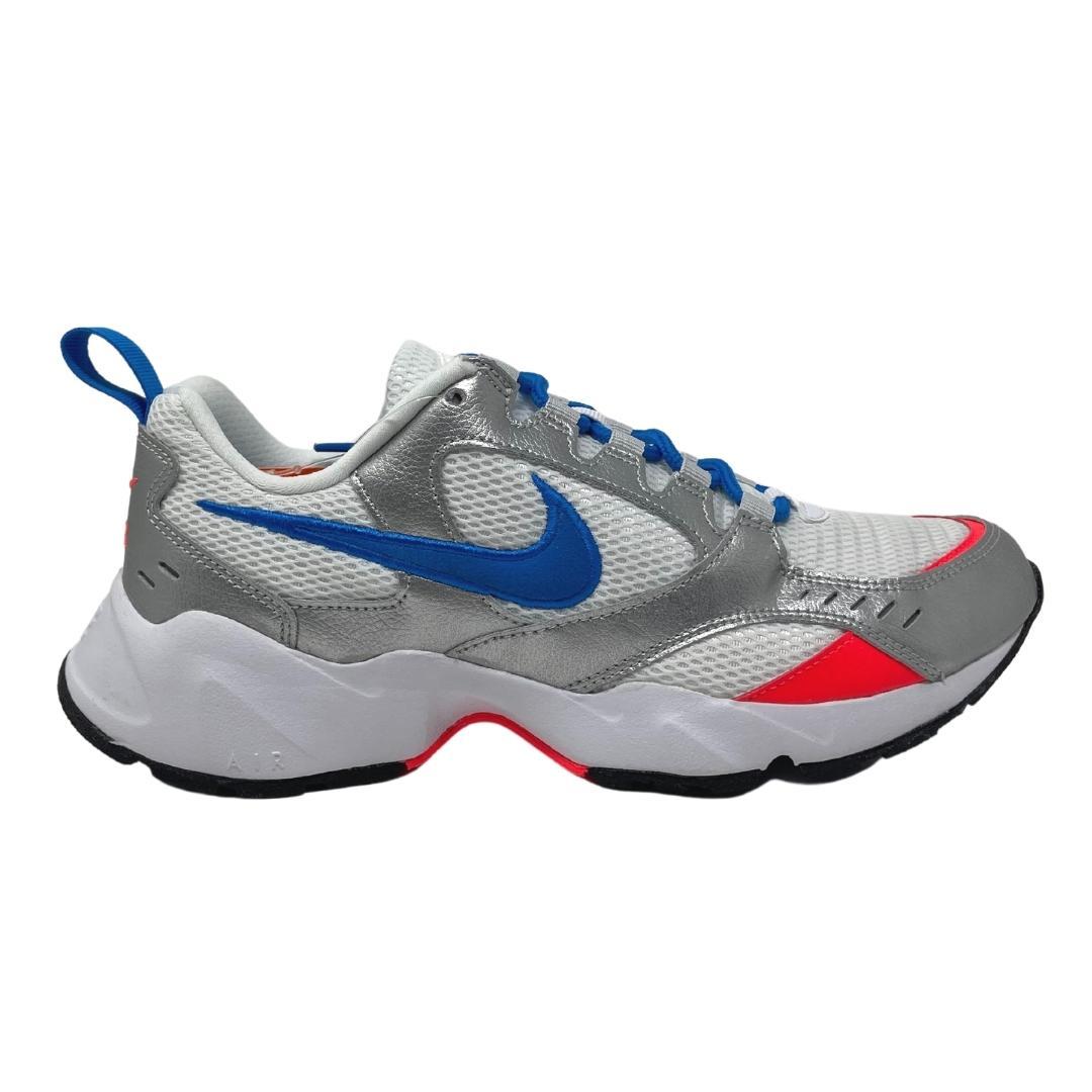 Nike Air Heights At4522 100 White Trainers in Blue | Lyst
