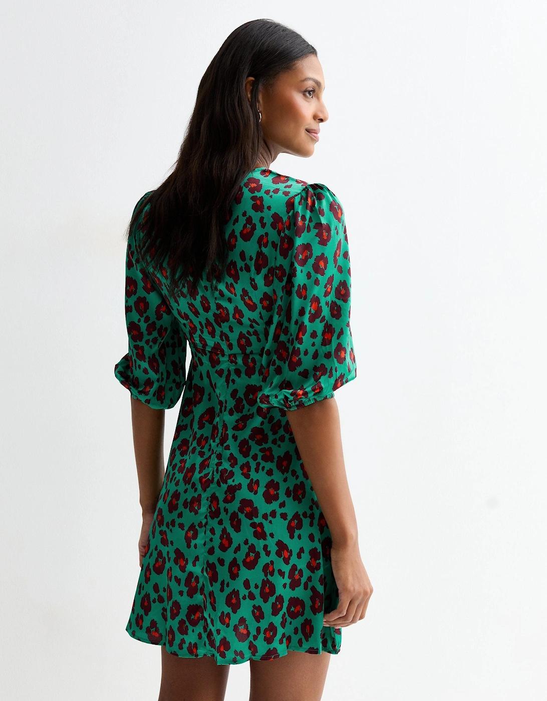 Gini London Animal Print V Neck Shift Mini Dress in Green Lyst UK