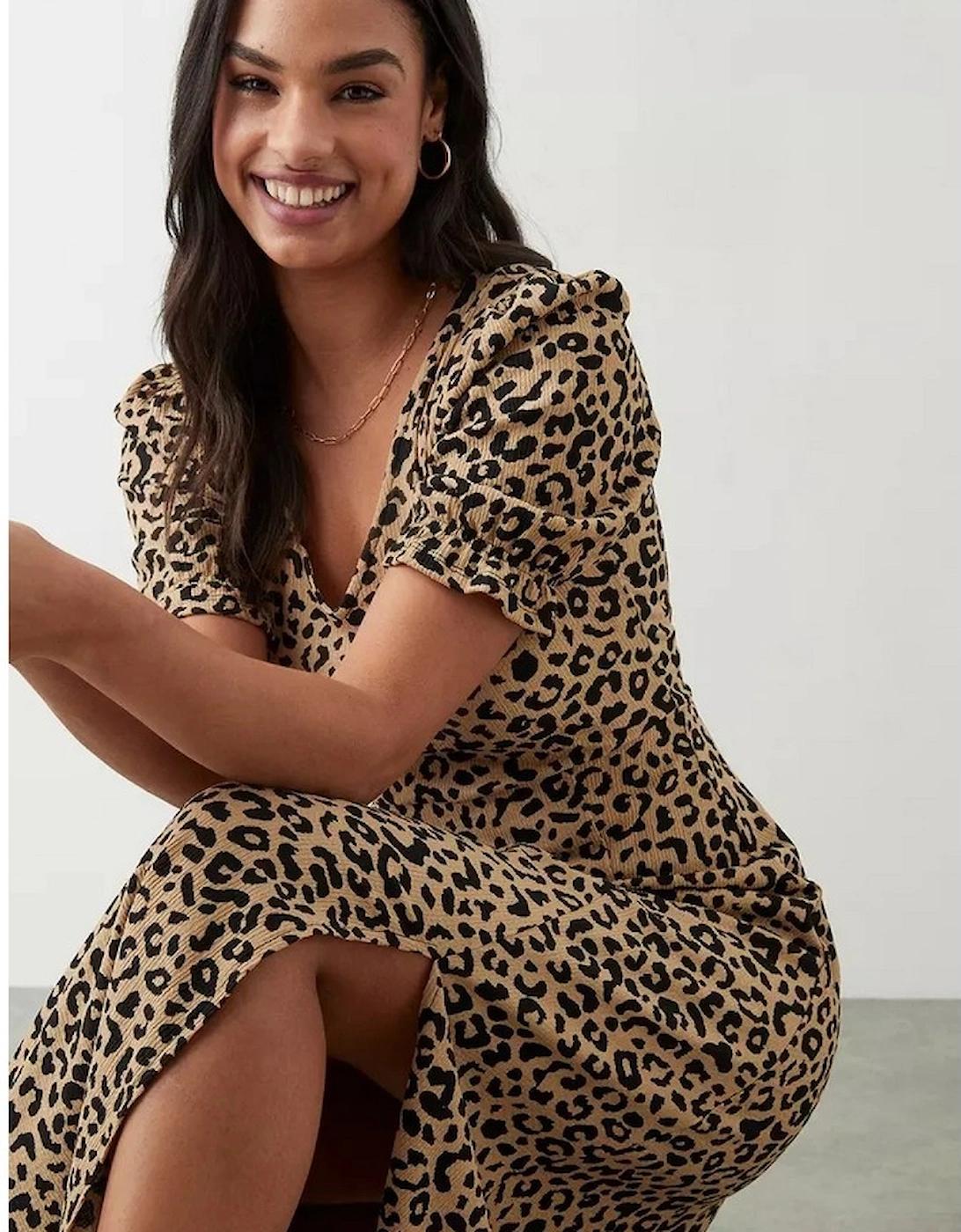 Dorothy Perkins Ladies Leopard Print Short-Sleeved Midi Dress in Brown | Lyst UK Dorothy Perkins Ladies Leopard Print Short-Sleeved Midi Dress in Brown | Lyst UK