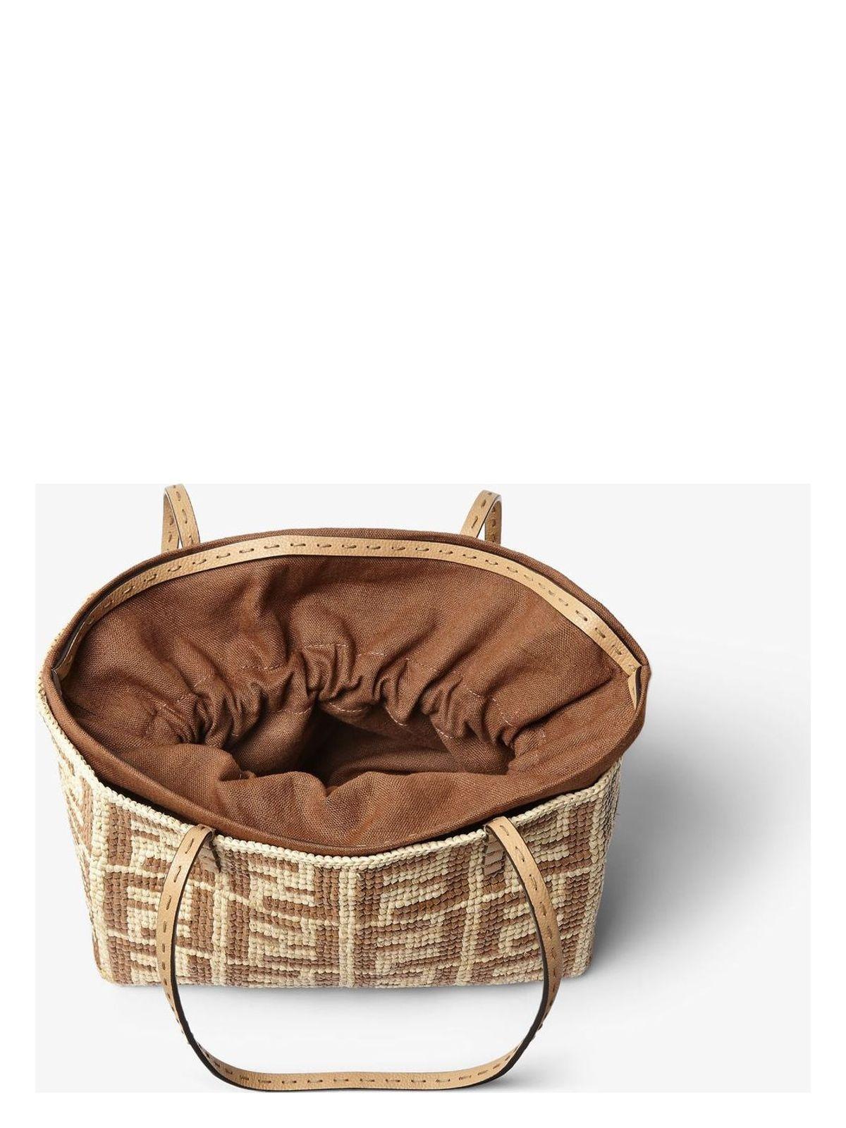 トートバッグ Fendi Embroidered Straw Small Roll Shopping Bag Fendi Embroidered Straw Small Roll Shopping Bag in Metallic