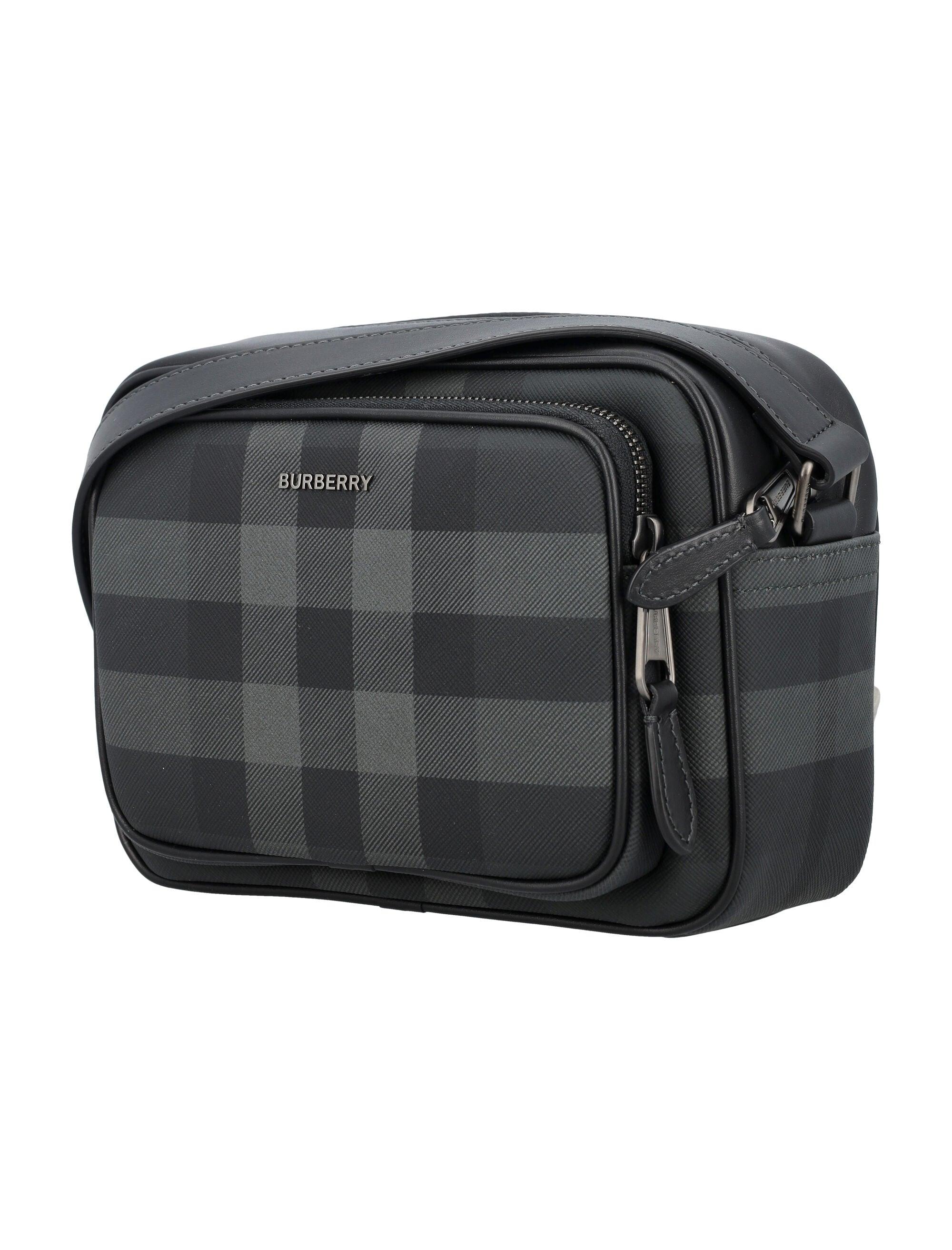 ◆BURBERRY 最新作◆PADDY ショルダー バッグ/ Black ◆ Burberry Black Nylon Paddy Crossbody Bag | Yoogi's Closet
