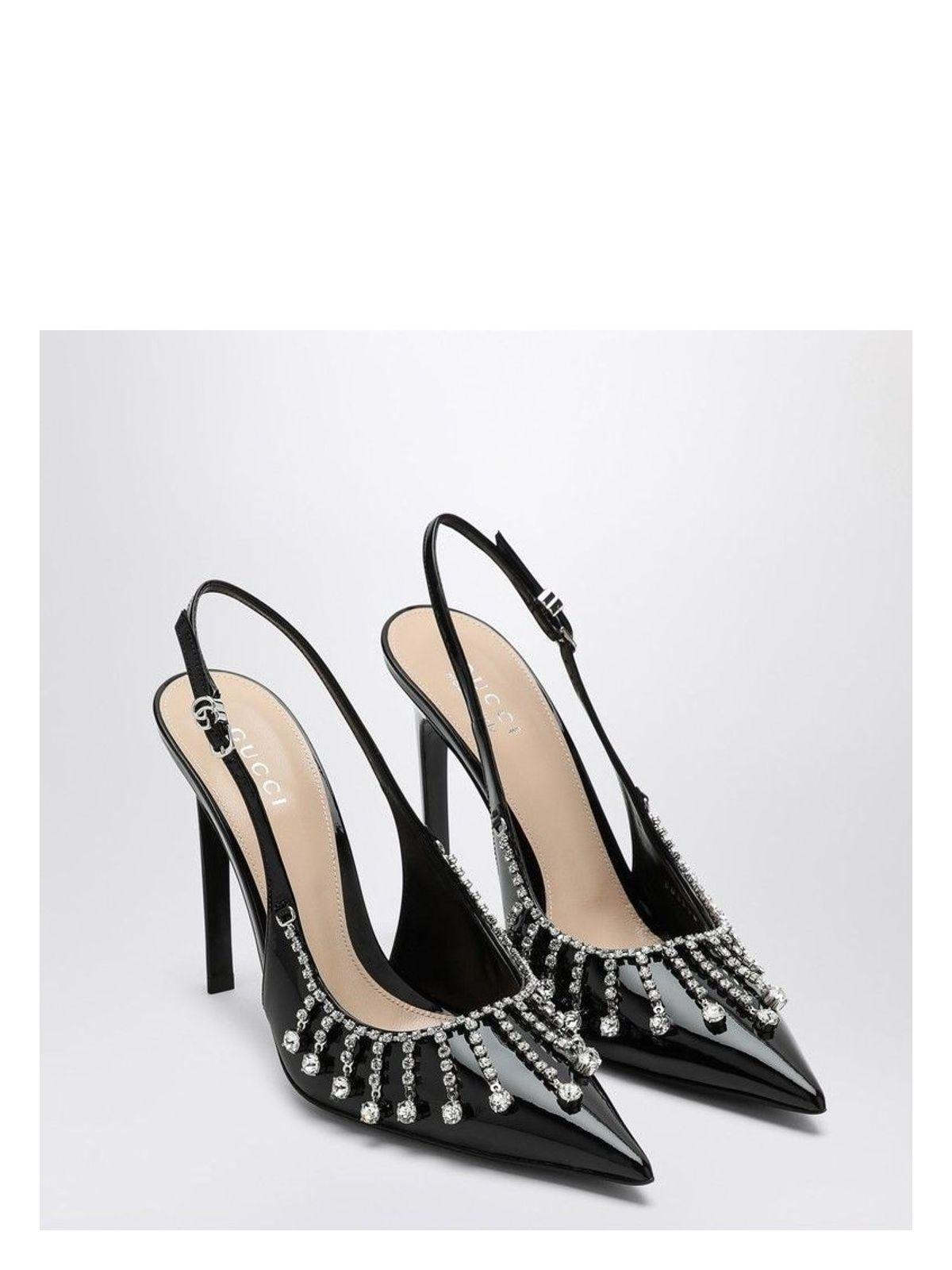 パンプス GUCCI BORDEAUX PATENT LEATHER PUMP WITH CRYSTAL CHAIN Gucci Crystal-Embellished Patent-Leather Slingback Pumps in