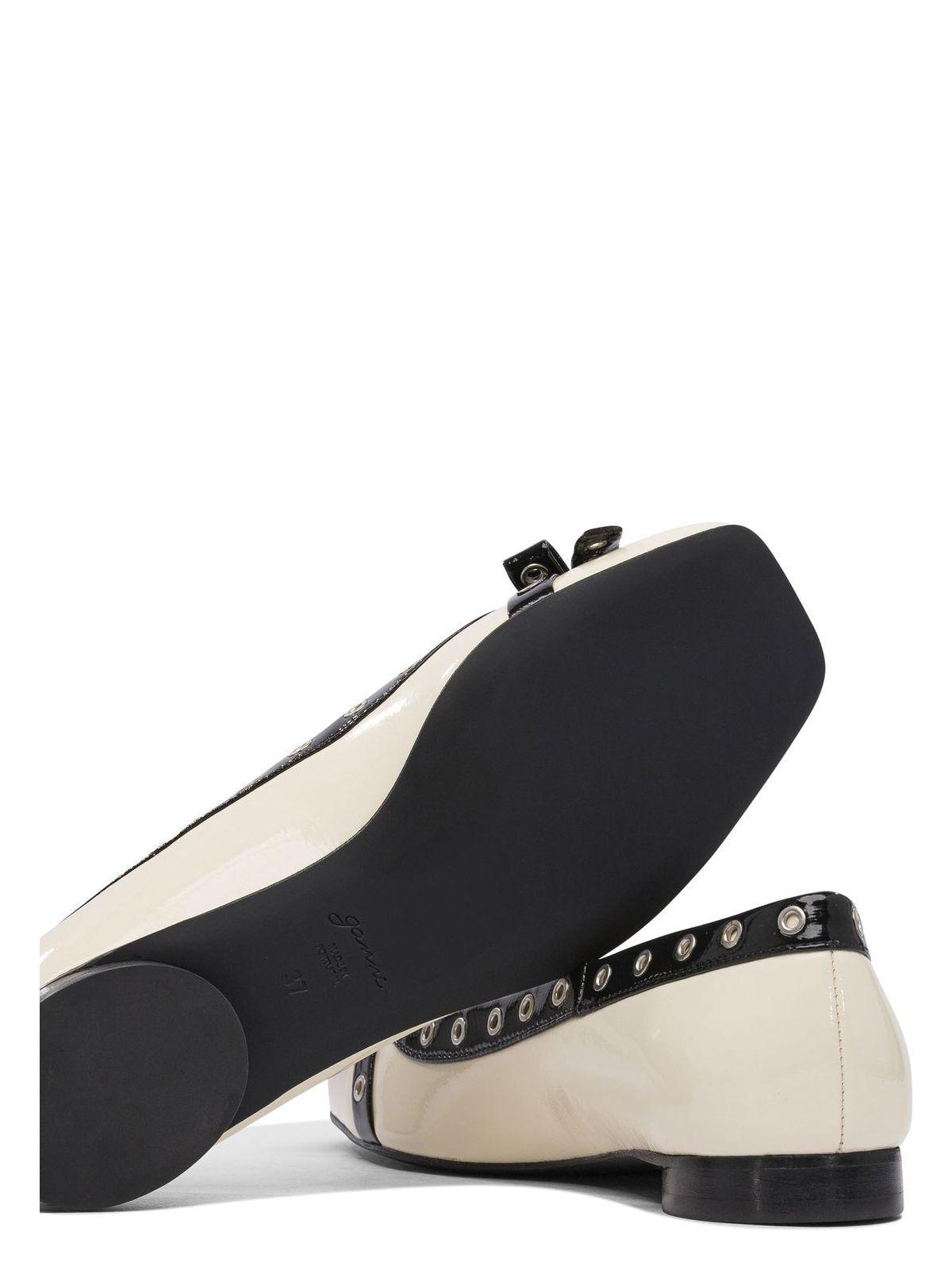 靴 Eyelets Bow Ballerina Naplack GANNI GANNI Women's Eyelets Bow Ballerina Naplack in Black GANNI