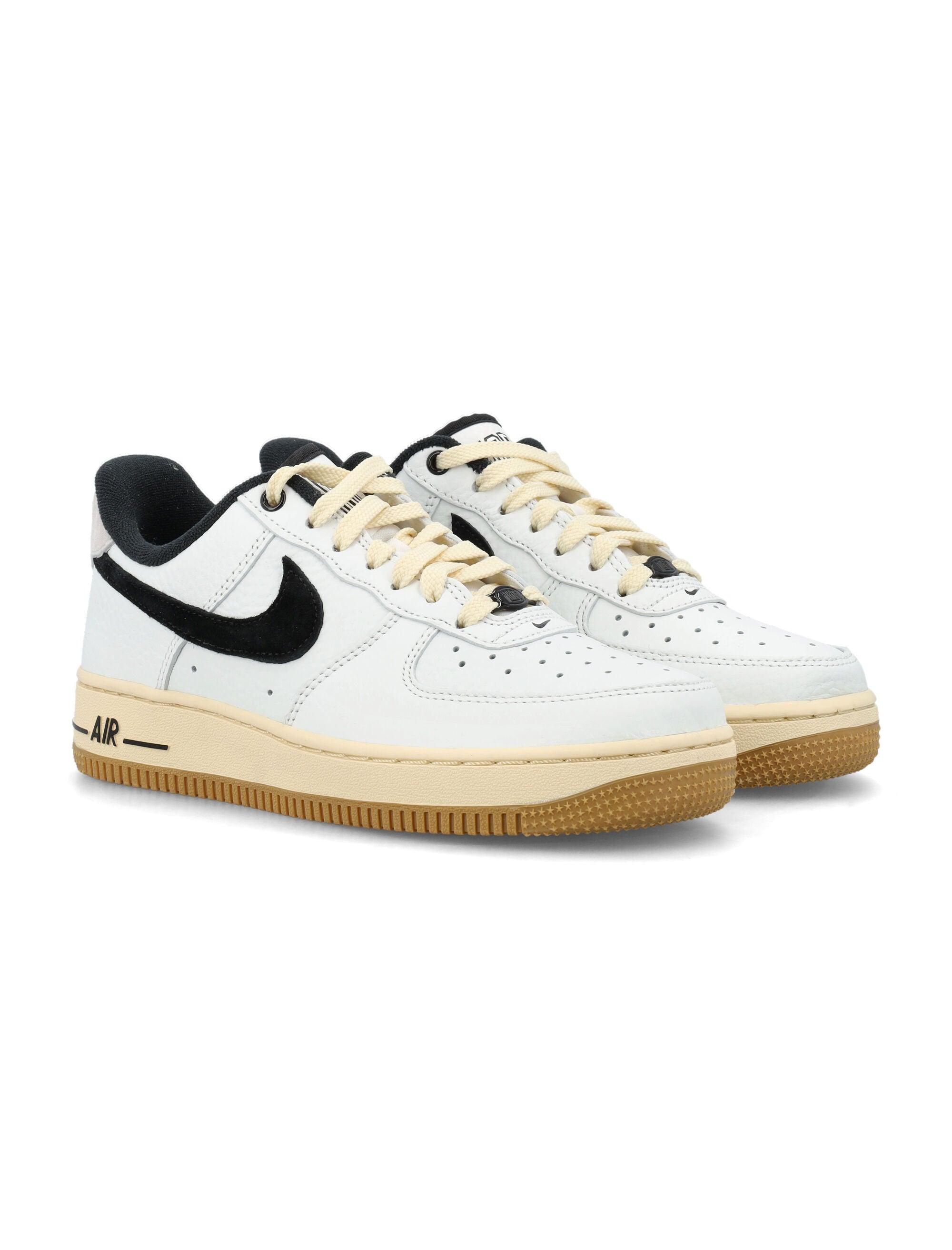 nike air force 1 07 lxx