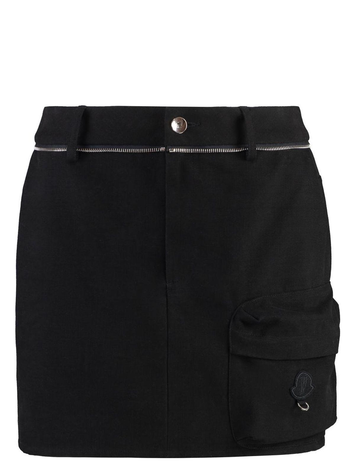 【送料&関税込】Moncler Genius Skirt 2 Moncler 1952 faux leather midi skirt in black - Moncler