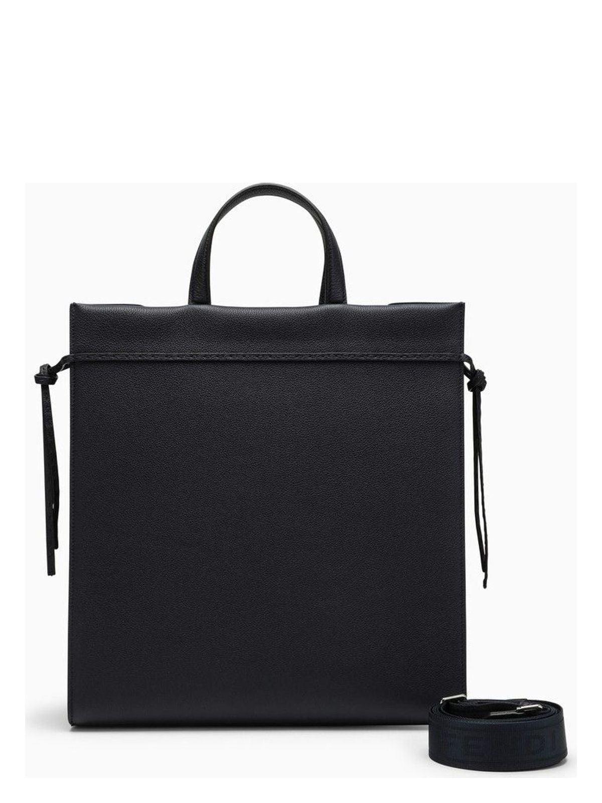 トートバッグ Fendi Midnight Blue Medium Go To Shopper Shopping Bag FENDI Medium Go To Leather Tote Bag | Blue | FARFETCH