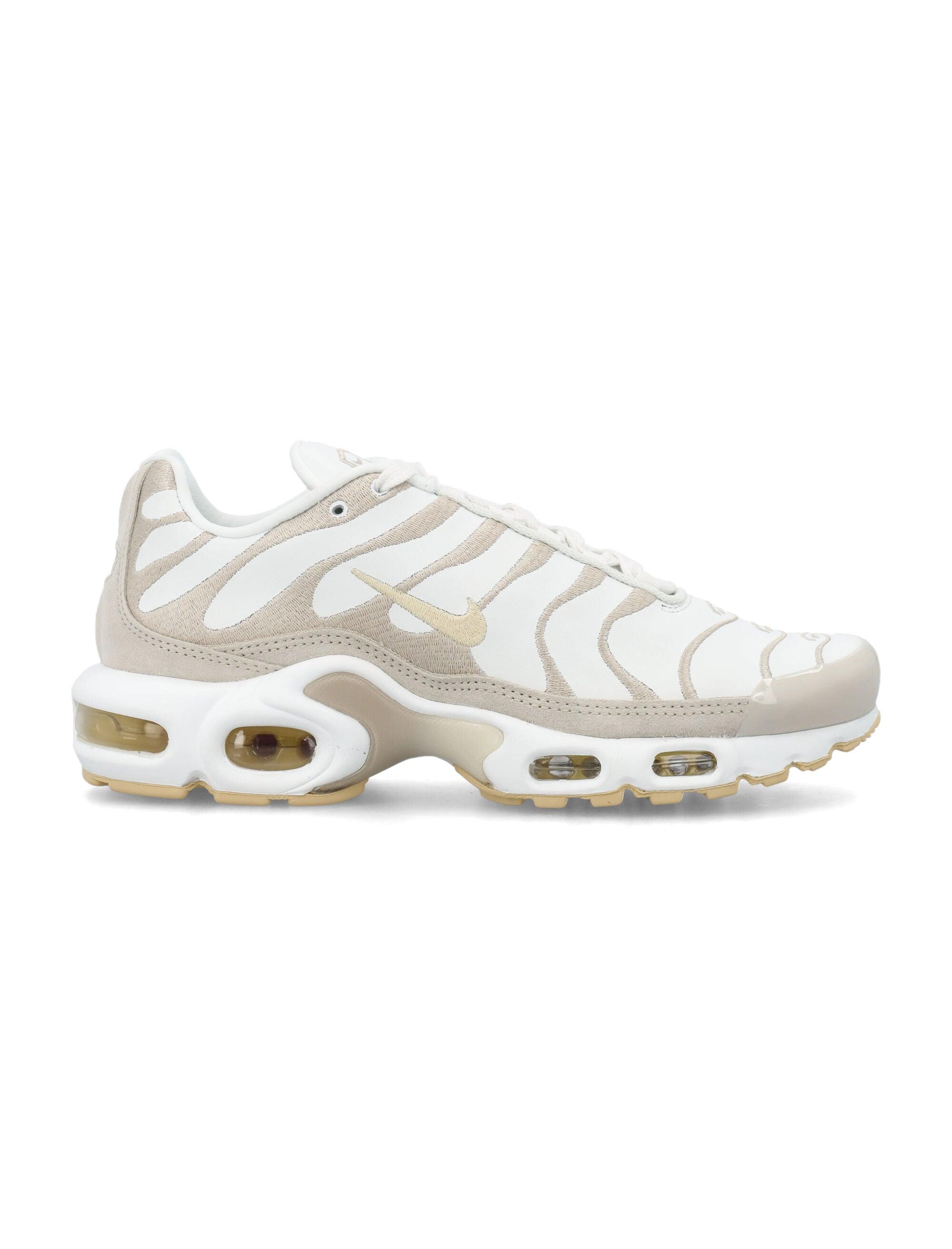 womens white air max plus