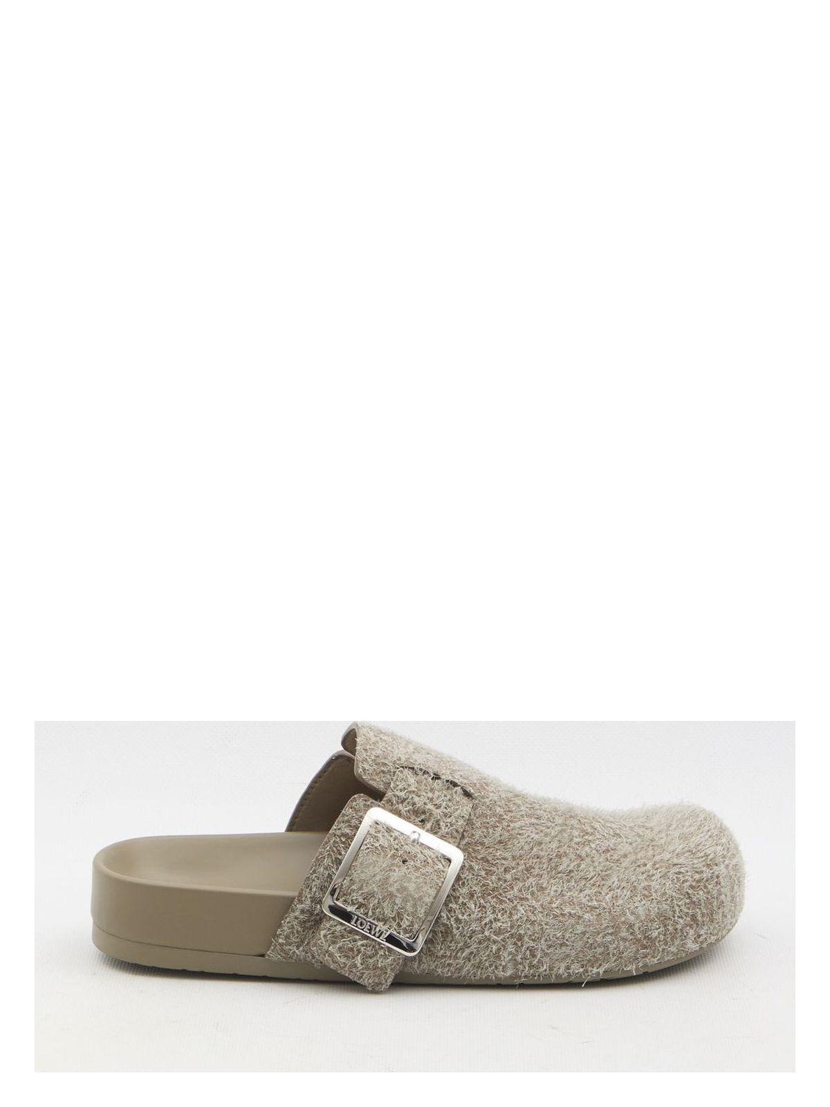サンダル Loewe Ease Buckle Clogs Ease Buckle mule in brushed suede Brown - LOEWE