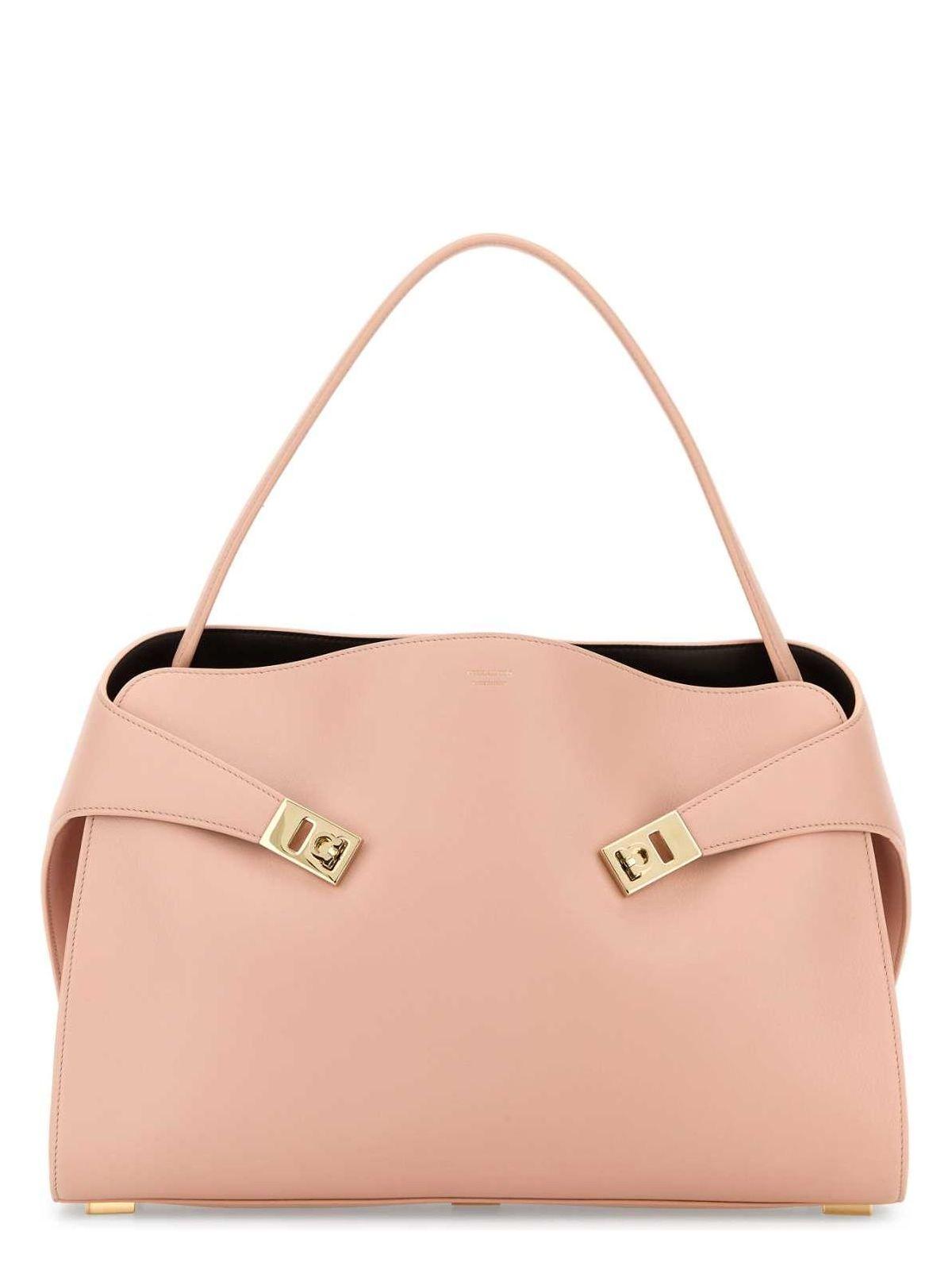 トートバッグ SALVATORE FERRAGAMO Pink Leather Large Hug Soft Shoulder Bag Ferragamo Leather Large Hug Soft Shoulder Bag in Pink | Lyst