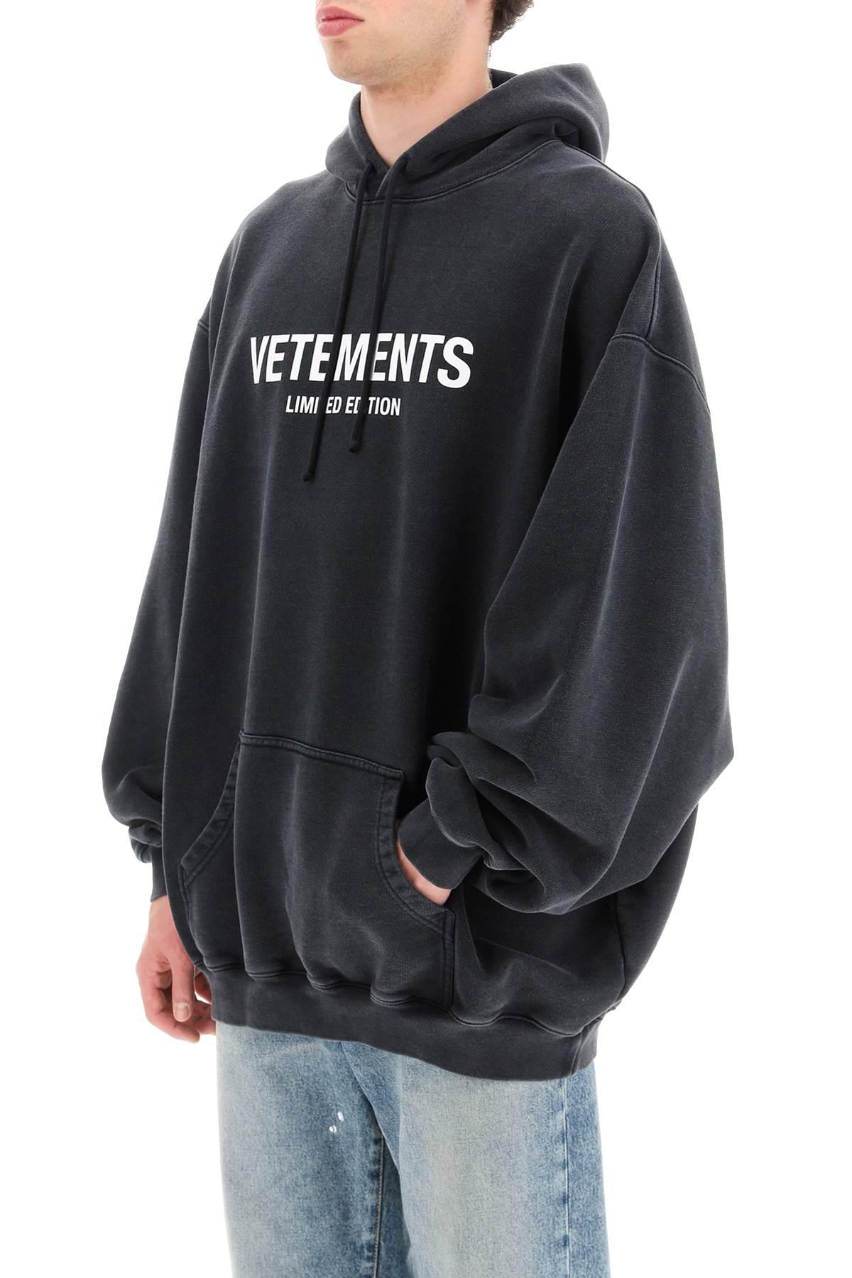 Vetements Limited Edition Logo Hoodie in Black for Men | Lyst