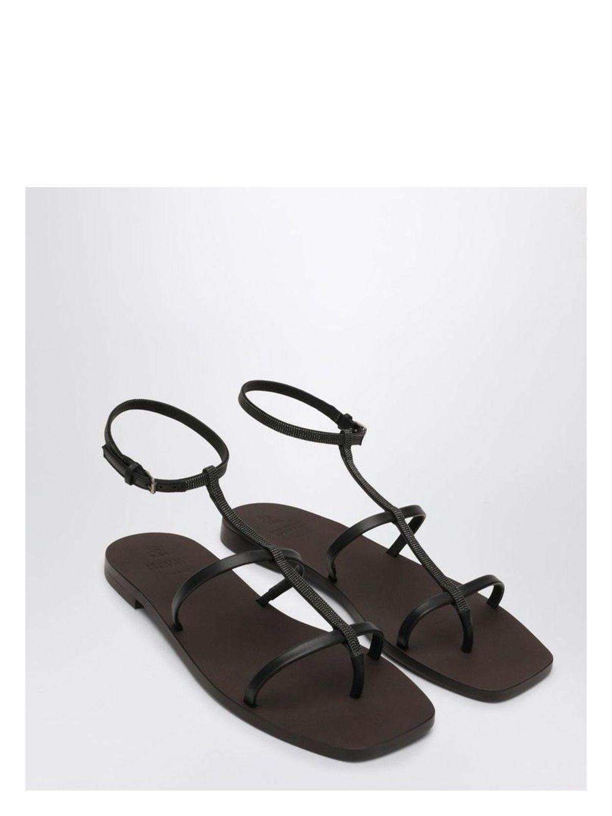 サンダル・ミュール BRUNELLO CUCINELLI BLACK SANDALS WITH PRECIOUS STRAP Brunello Cucinelli Flat sandals for Women | Online Sale up