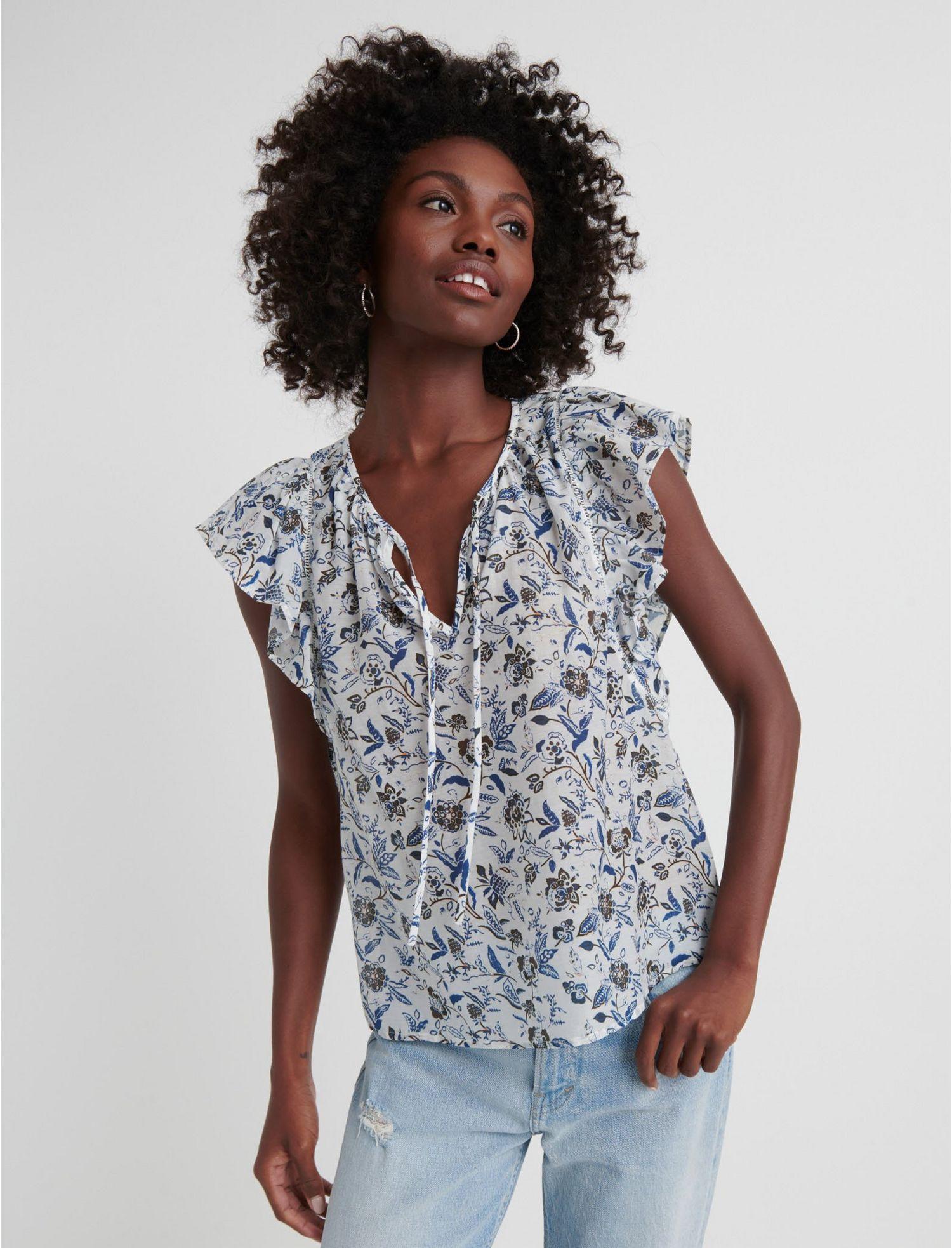 Lucky Brand Printed Flutter Sleeve Top in Blue - Lyst