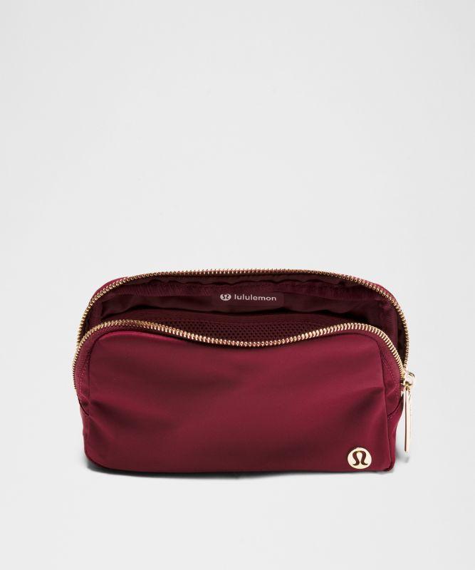 lululemon deep luxe belt bag 1.8L Wunderlust – R & B Import or crossbody Red lululemon Belt bags for