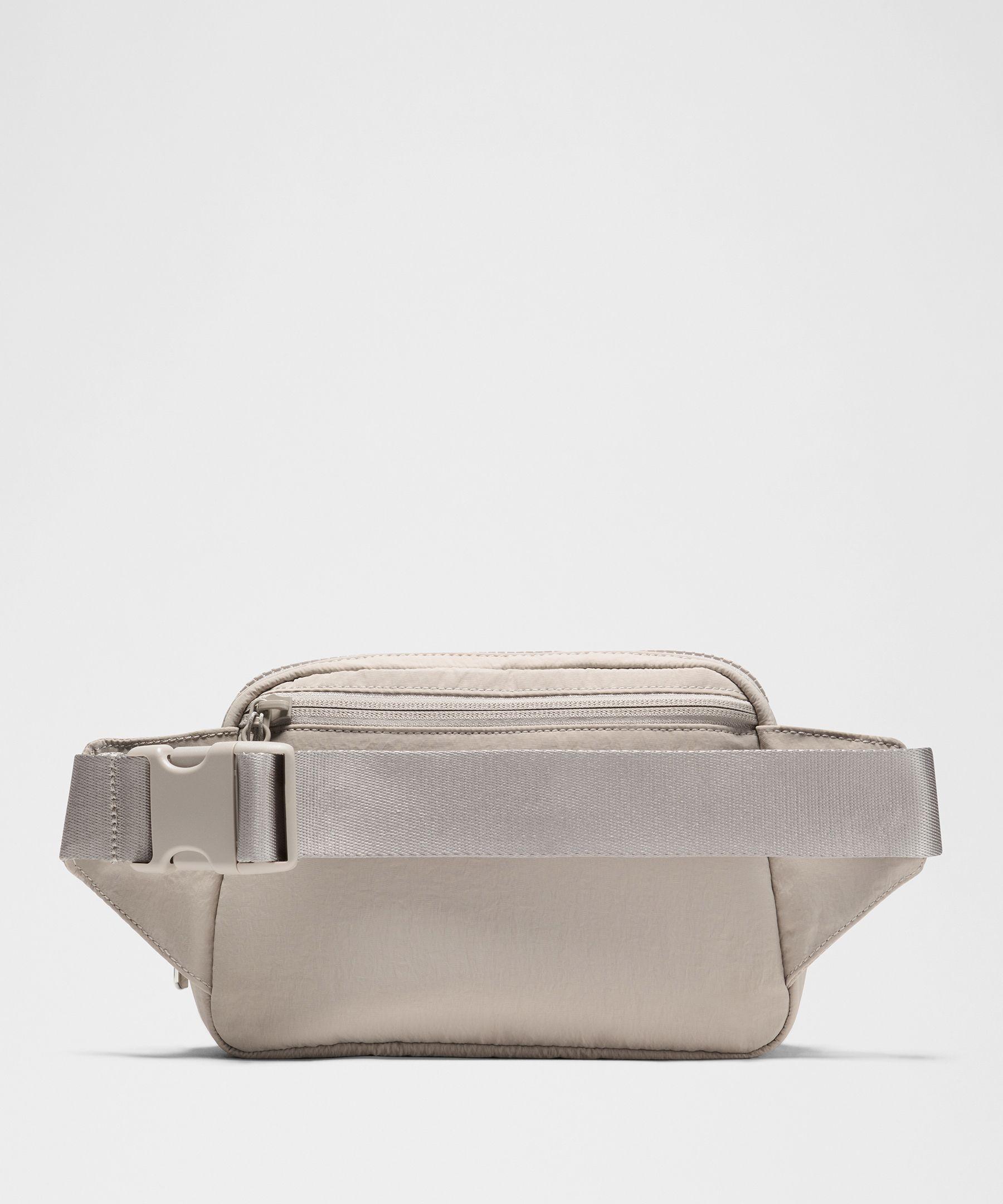 grey lululemon belt bag Everywhere 1L, Silver Drop, one size : Buy Online at Best Price in KSA 🤍NWT ORIGINAL🤍 Lululemon Athletica Everywhere