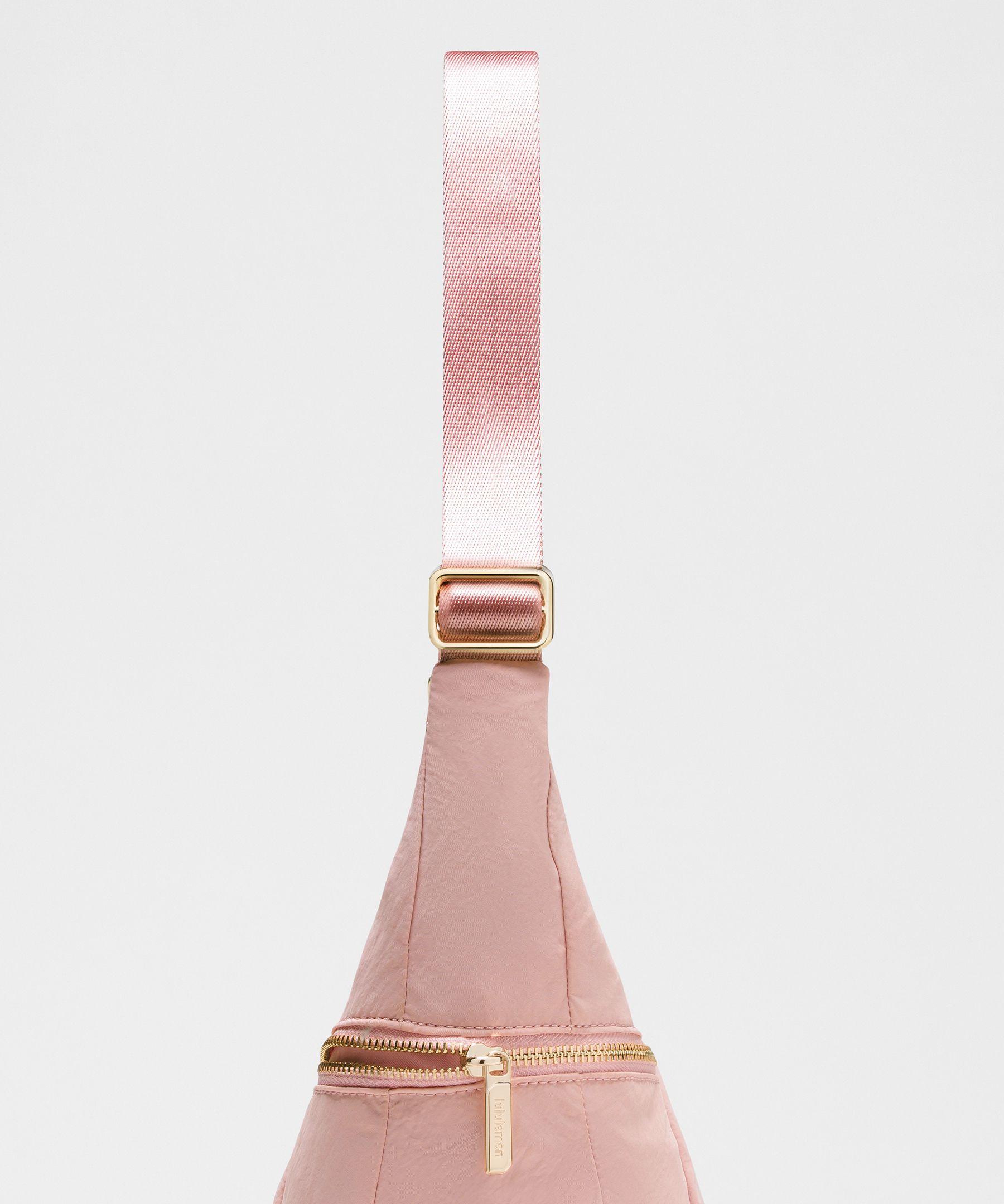 lululemon – Slouchy Sling Bag 6L Metal Hardware – in Pink | Lyst