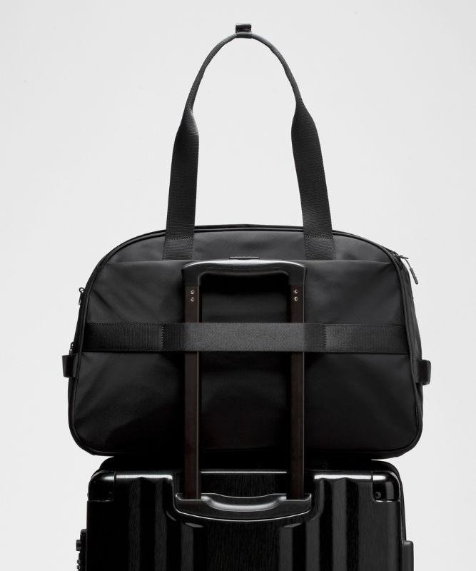 lululemon – City Essentials Duffle Bag 28L – in White Lyst UK