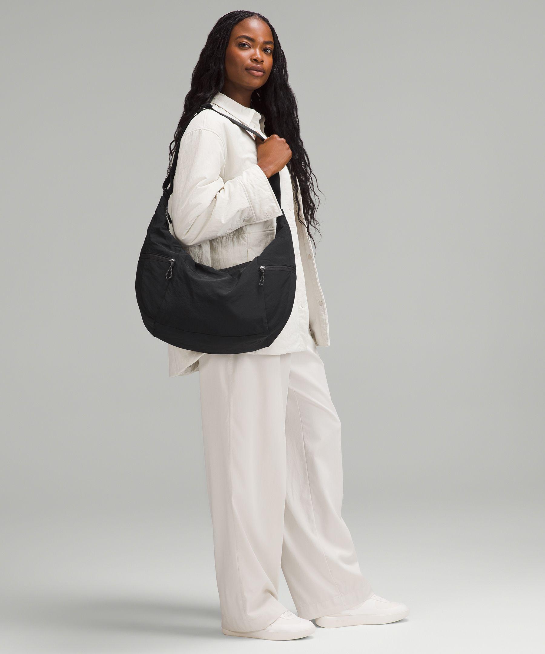 ★lululemon★Large Slouchy スリングバッグ 13L 大容量 ラージ スラウチー スリングバッグ 13L | バッグ | Lululemon JP