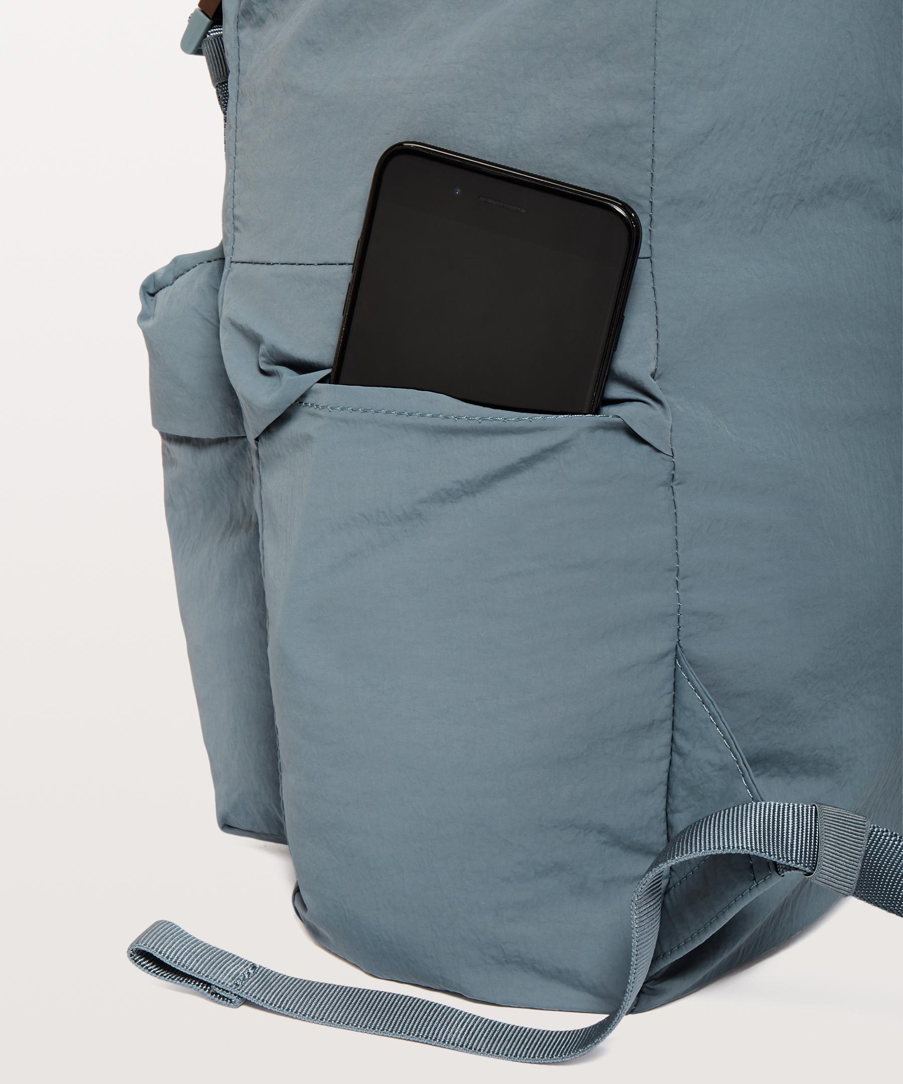 lululemon on my level rucksack
