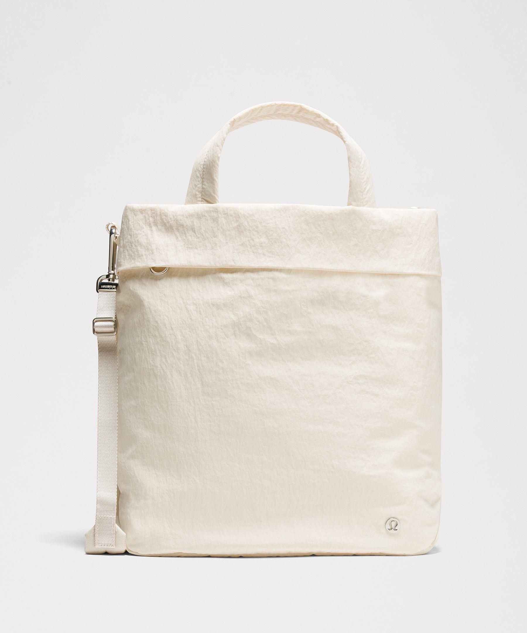 lululemon 黒 on my level トートバッグ 20L Lululemon On My Level Bag 2.0 19L - Black (Second Release